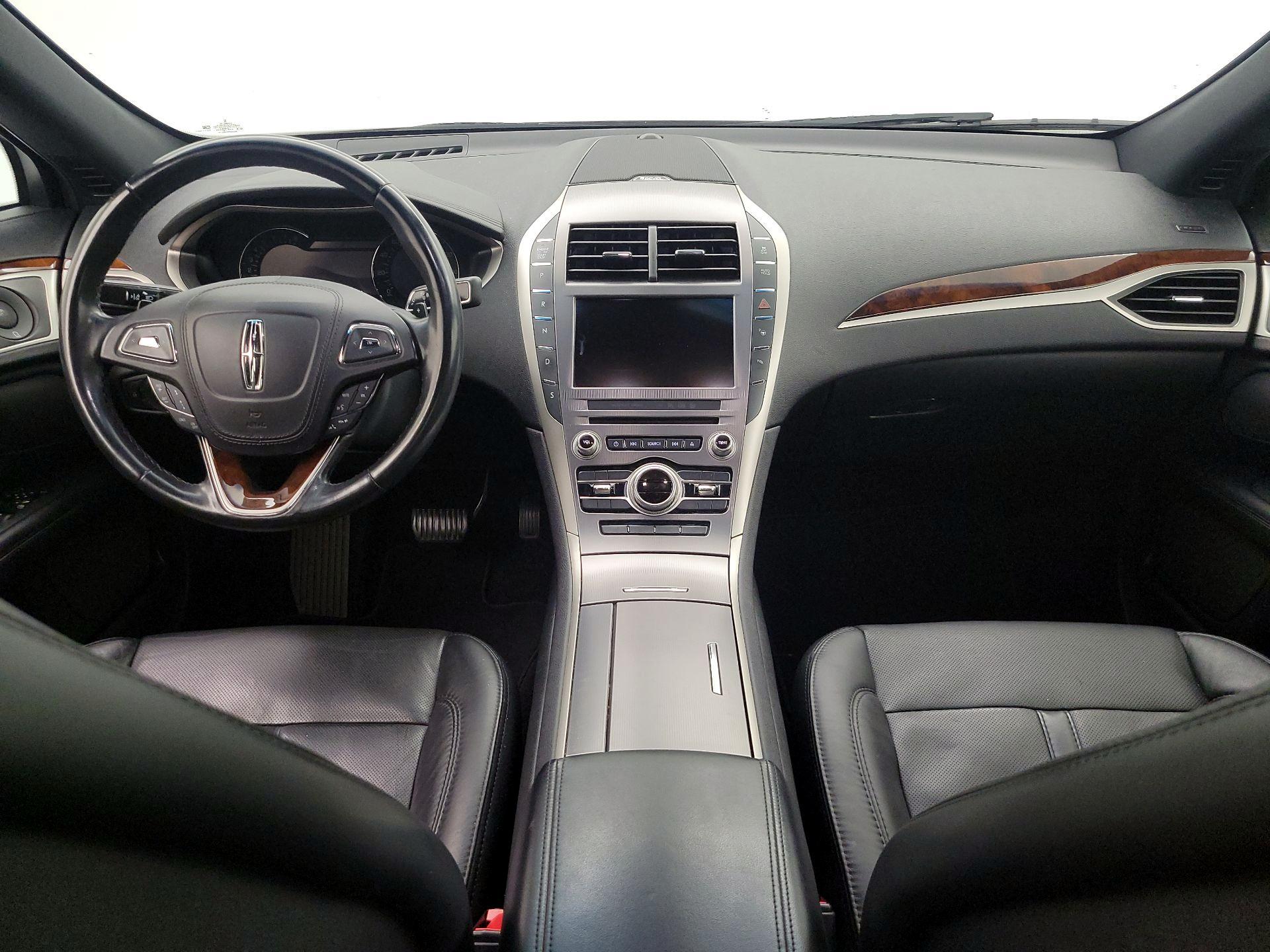 Thumbnail: 2017 Lincoln MKZ - 9