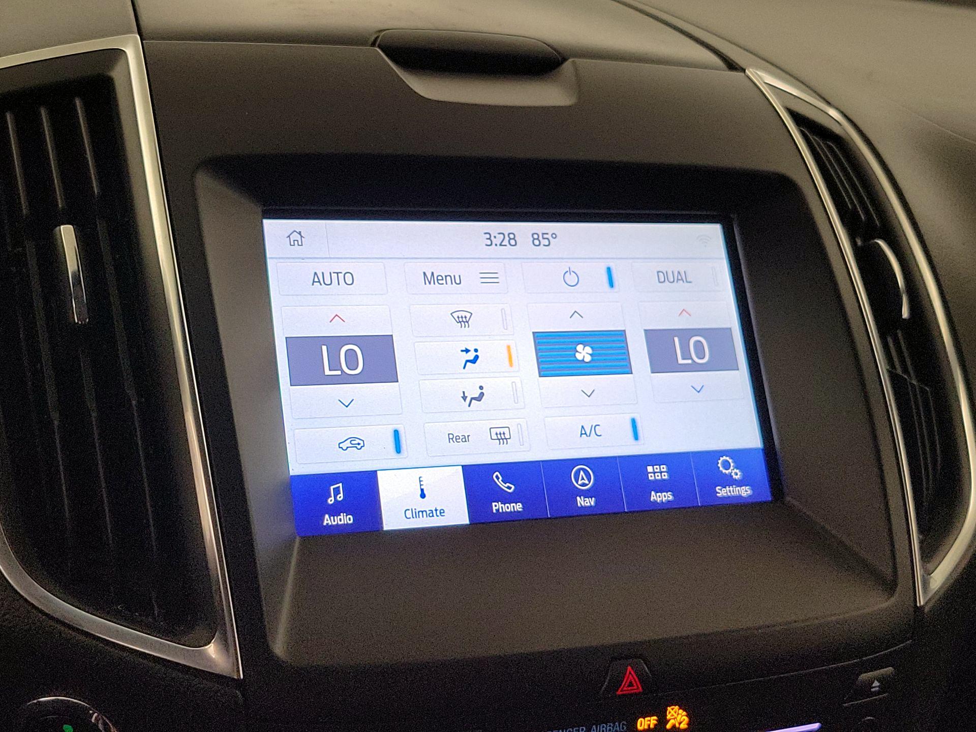 Thumbnail: 2019 Ford Edge - 17