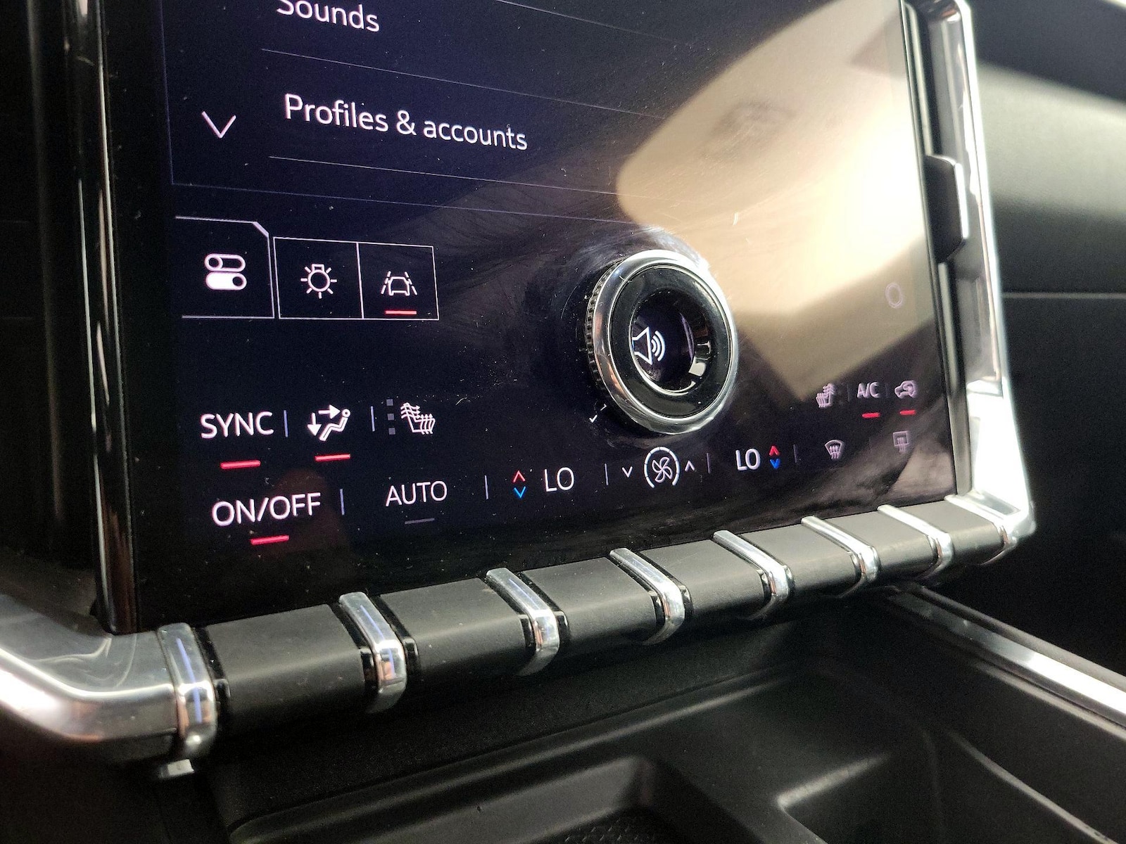 2024 GMC Acadia Elevation - Photo 17