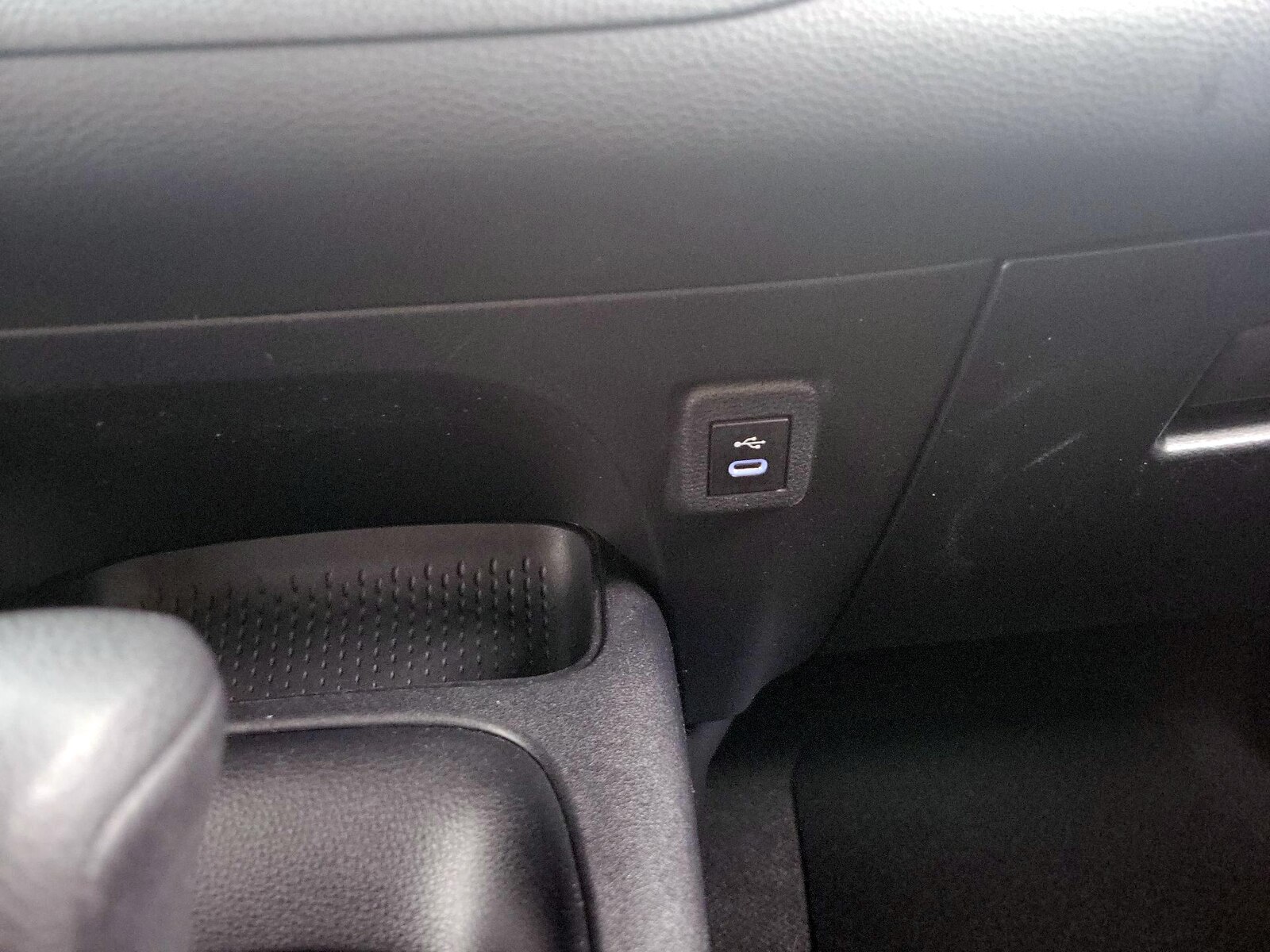 2023 Toyota Corolla LE - Photo 19