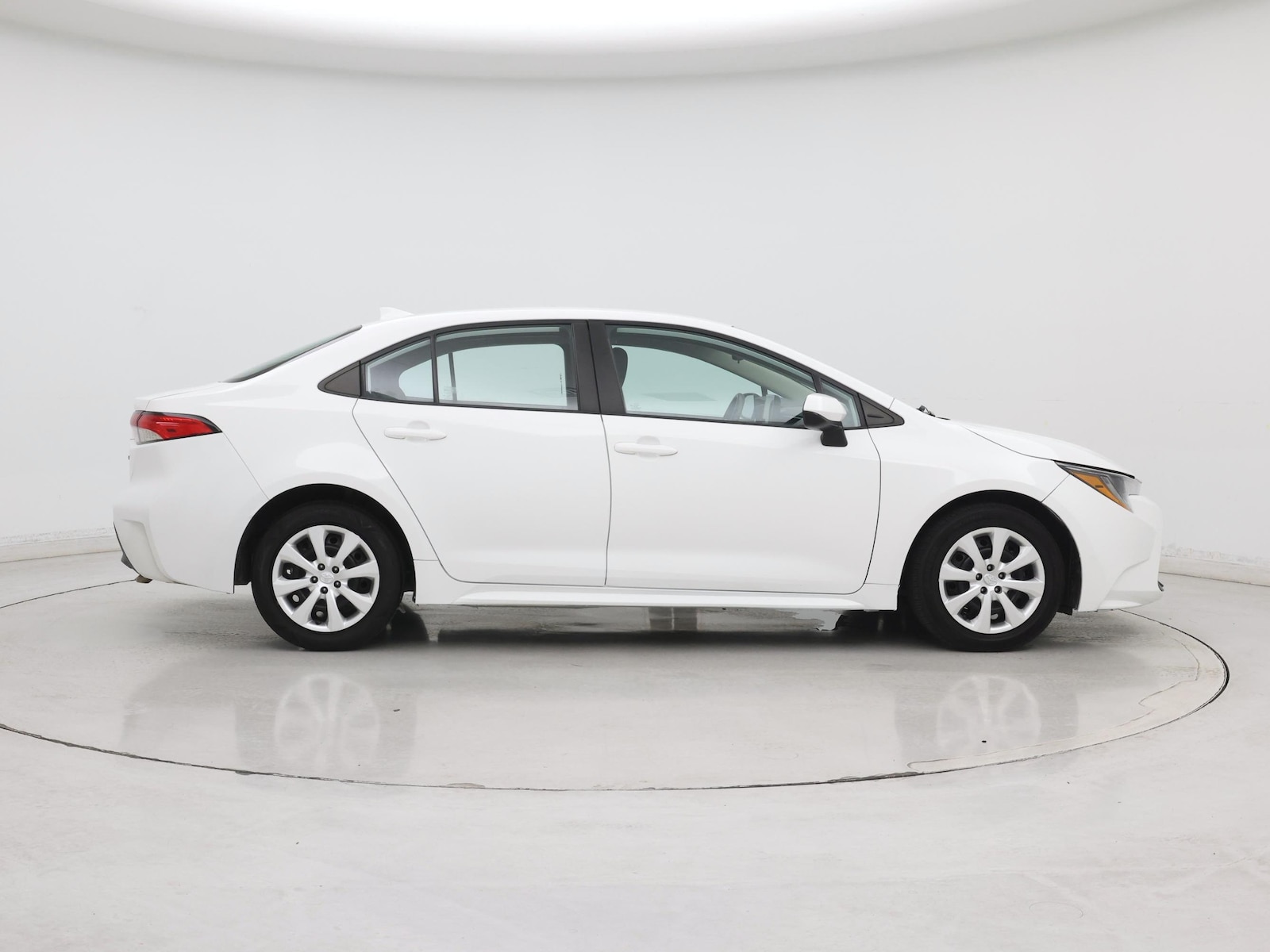 2023 Toyota Corolla LE - Photo 8