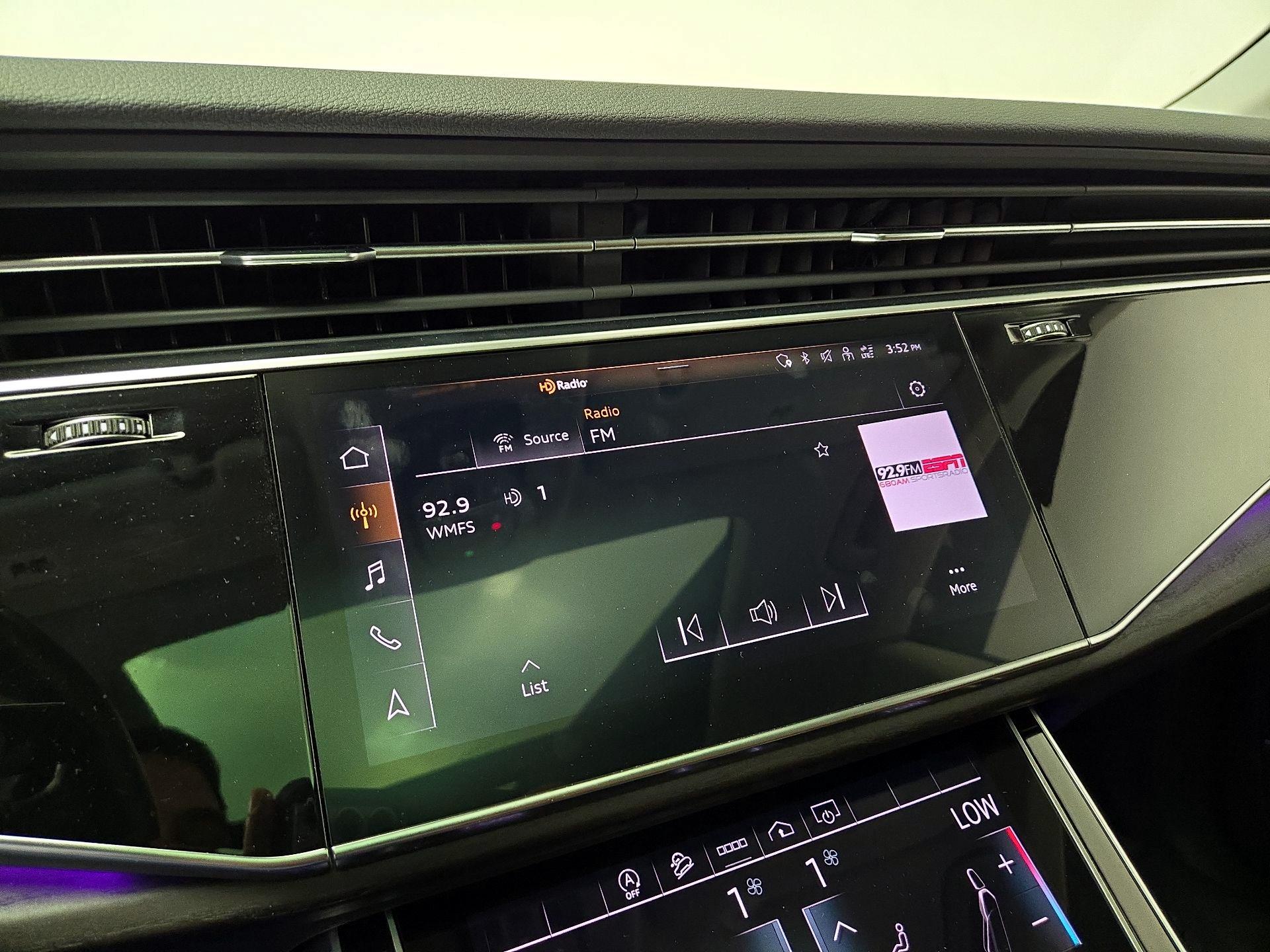 Thumbnail: 2022 Audi Q8 - 16