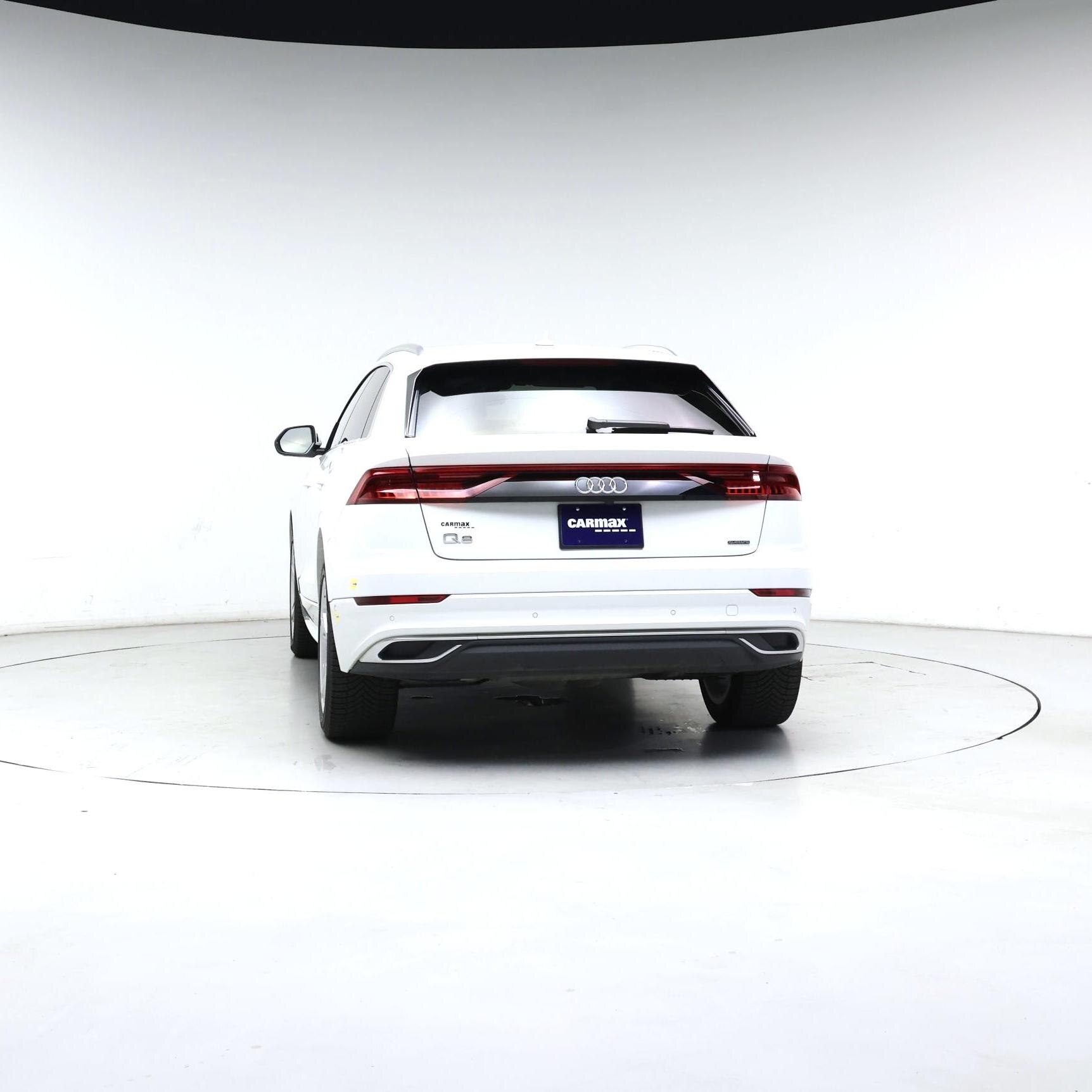 Thumbnail: 2022 Audi Q8 - 6