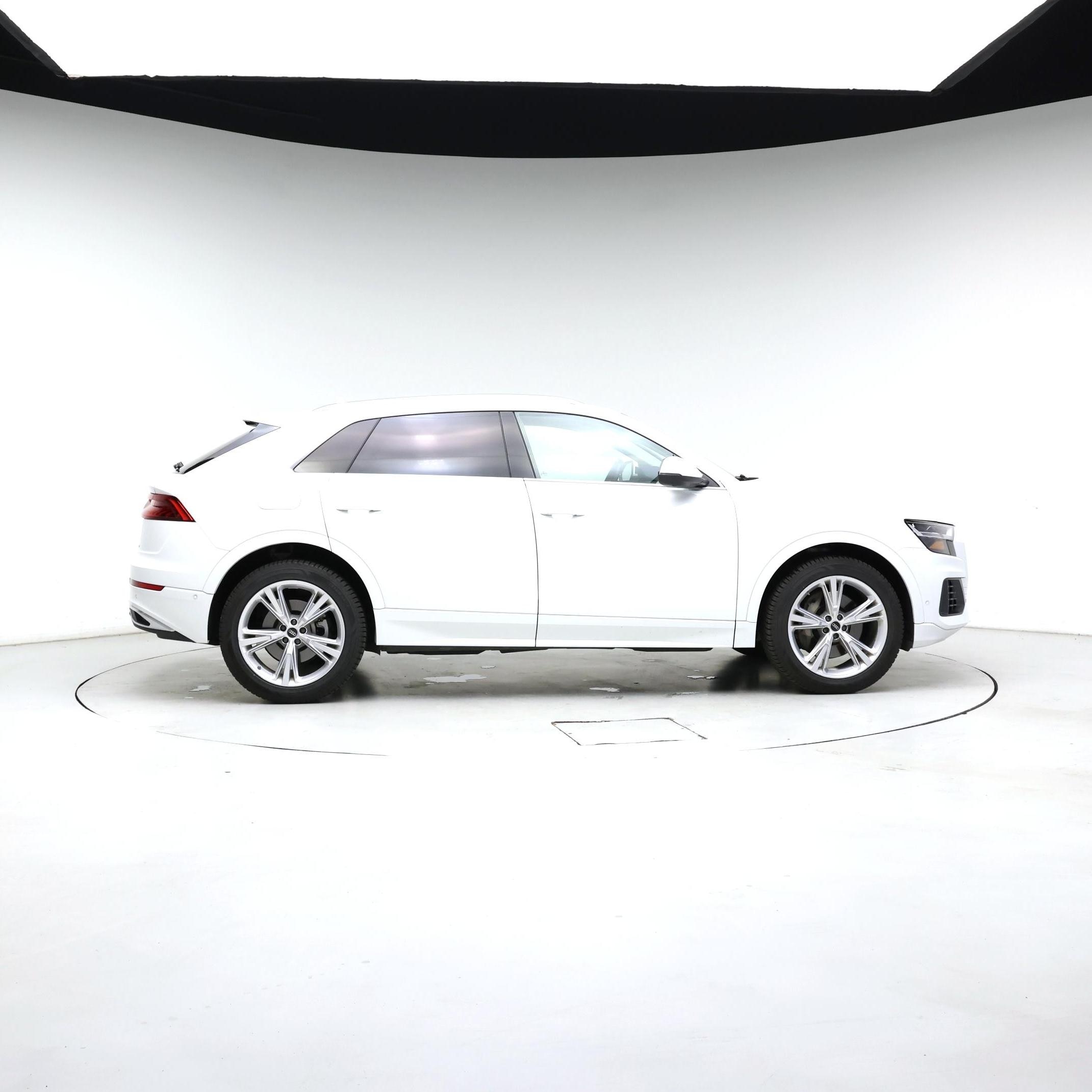 Thumbnail: 2022 Audi Q8 - 7