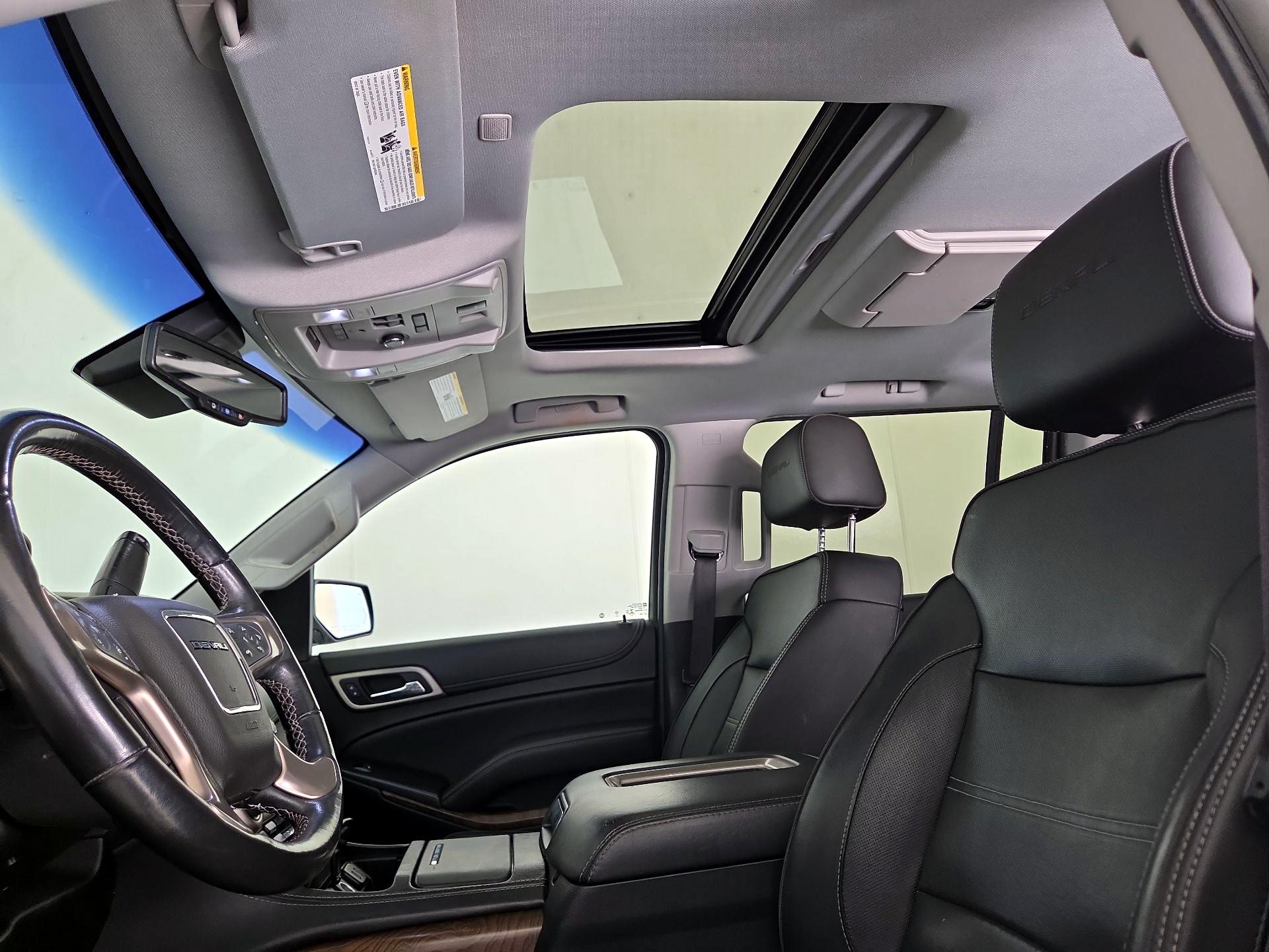 Thumbnail: 2019 GMC Yukon XL - 19