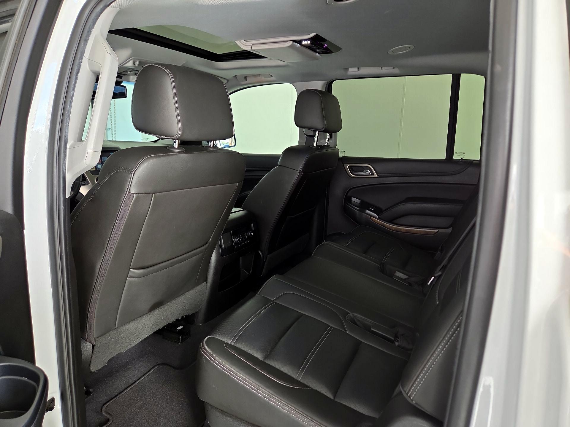 Thumbnail: 2019 GMC Yukon XL - 20