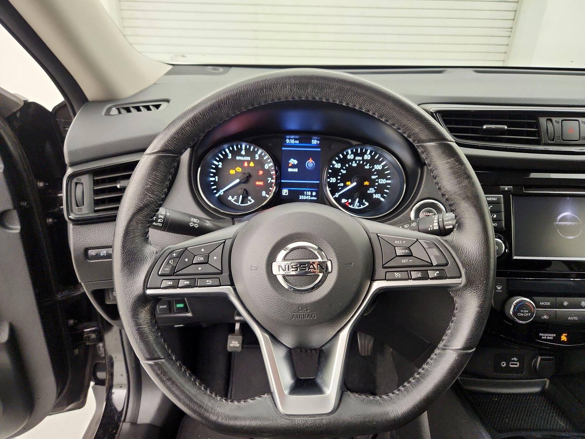 Thumbnail: 2019 Nissan Rogue - 10