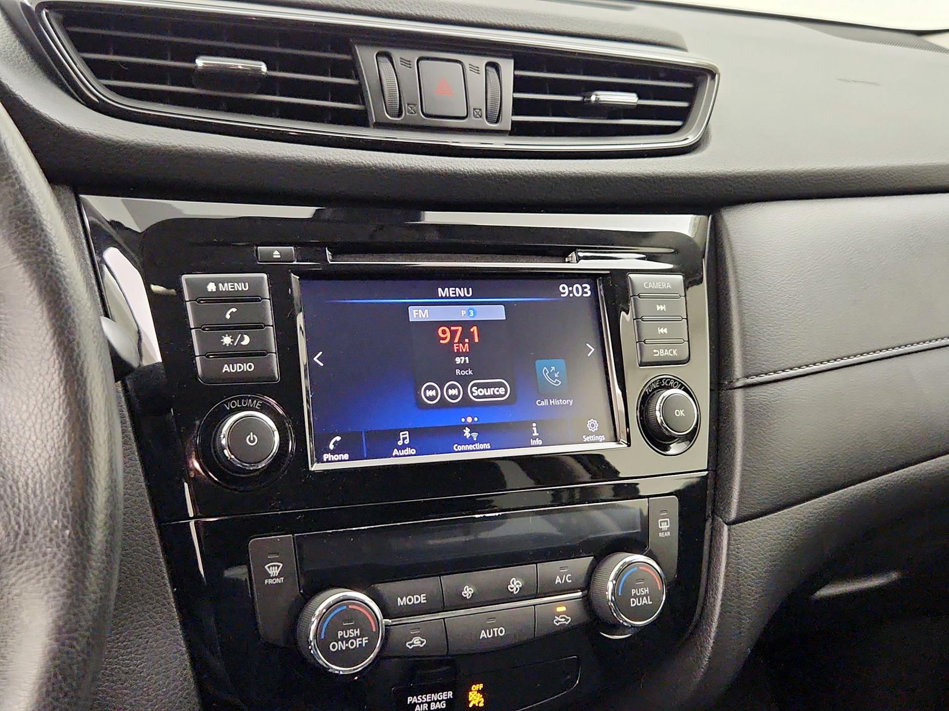 Thumbnail: 2019 Nissan Rogue - 15