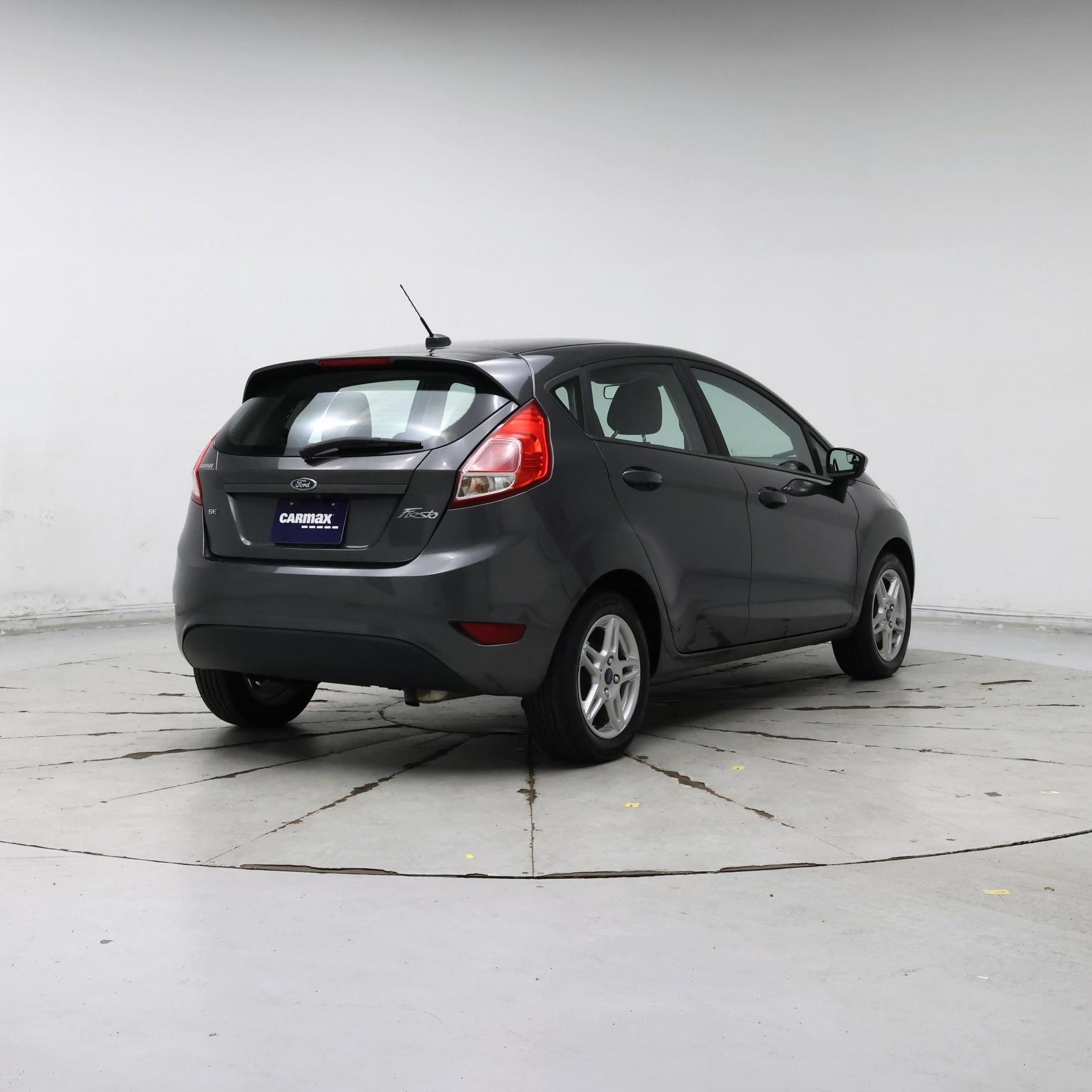 Thumbnail: 2018 Ford Fiesta - 8