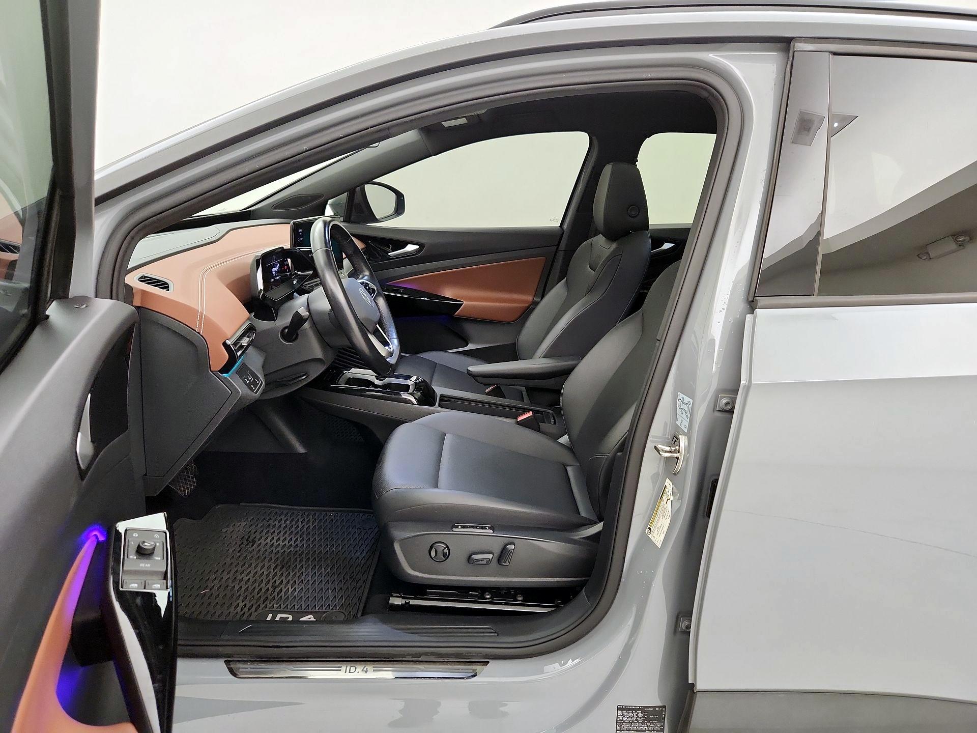 Thumbnail: 2021 Volkswagen ID.4 - 11