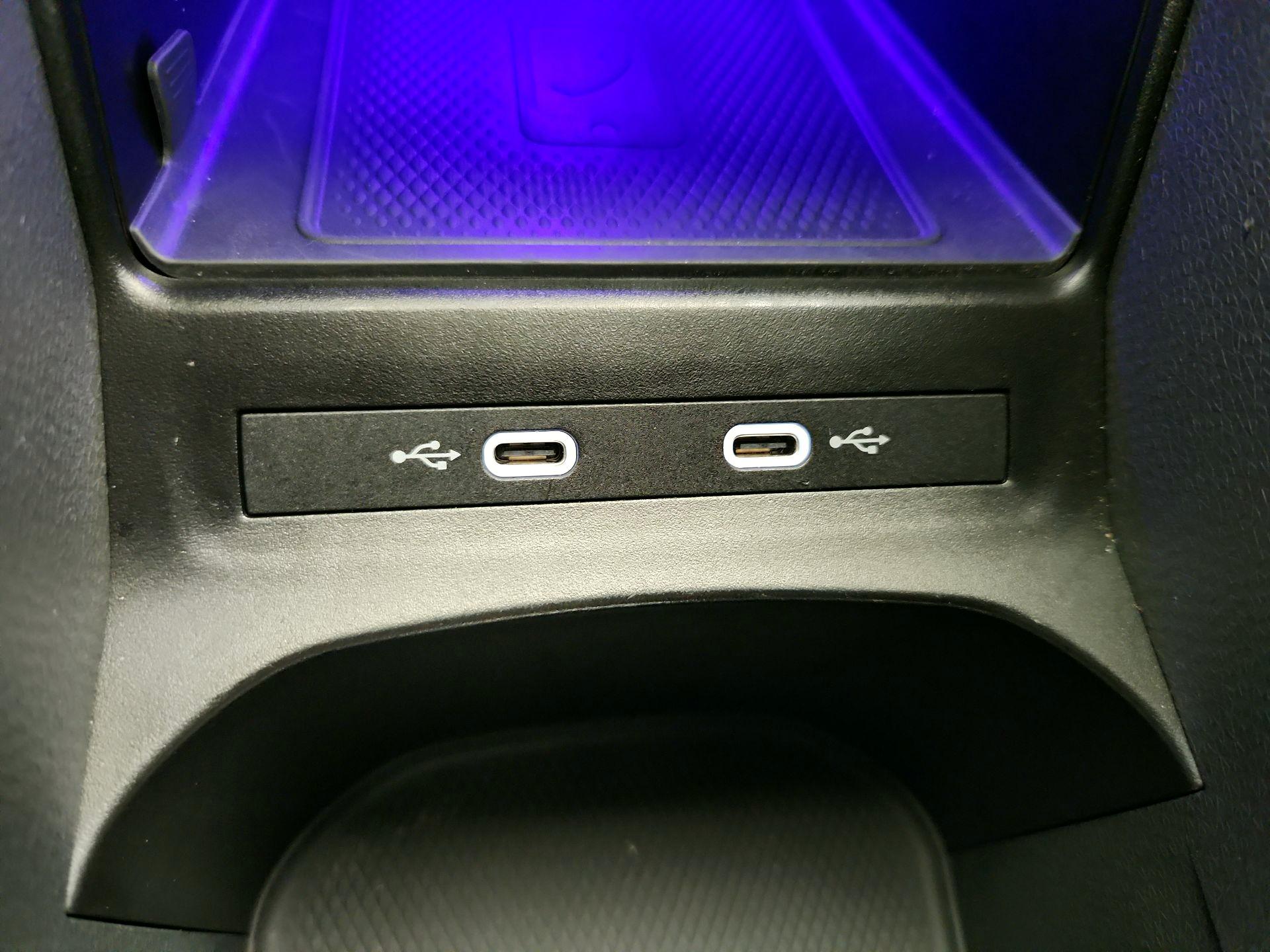 Thumbnail: 2021 Volkswagen ID.4 - 18