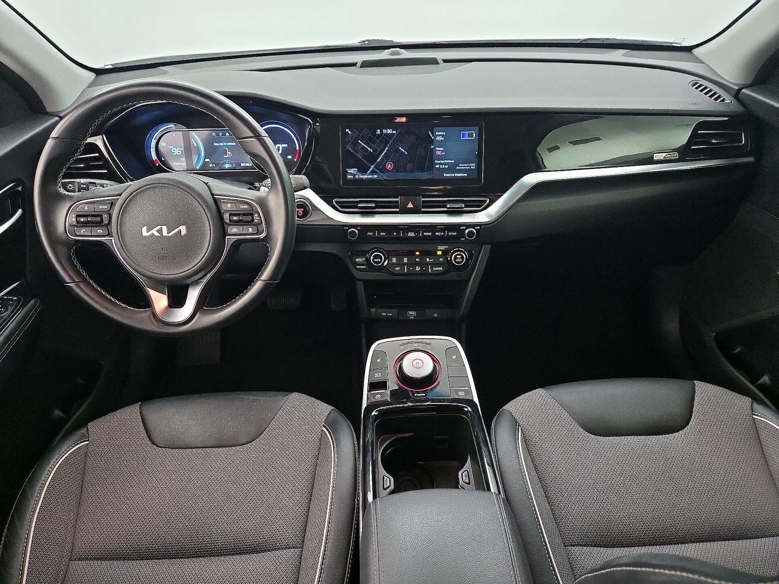 2022 Kia Niro EX - Photo 10