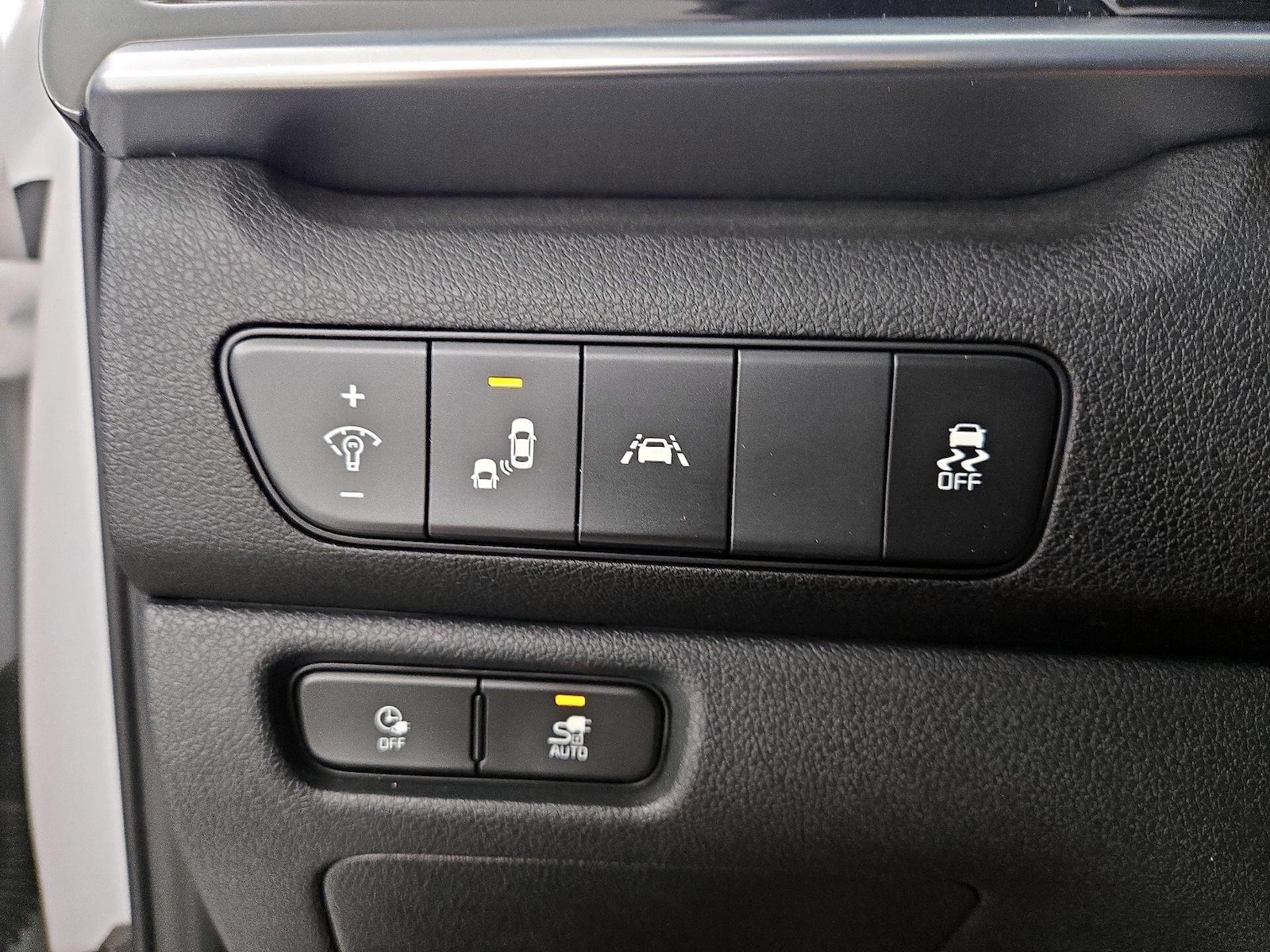 2022 Kia Niro EX - Photo 14
