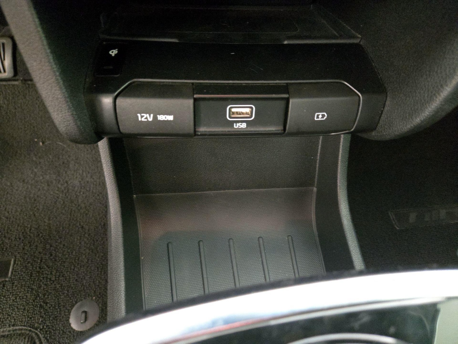 2022 Kia Niro EX - Photo 20