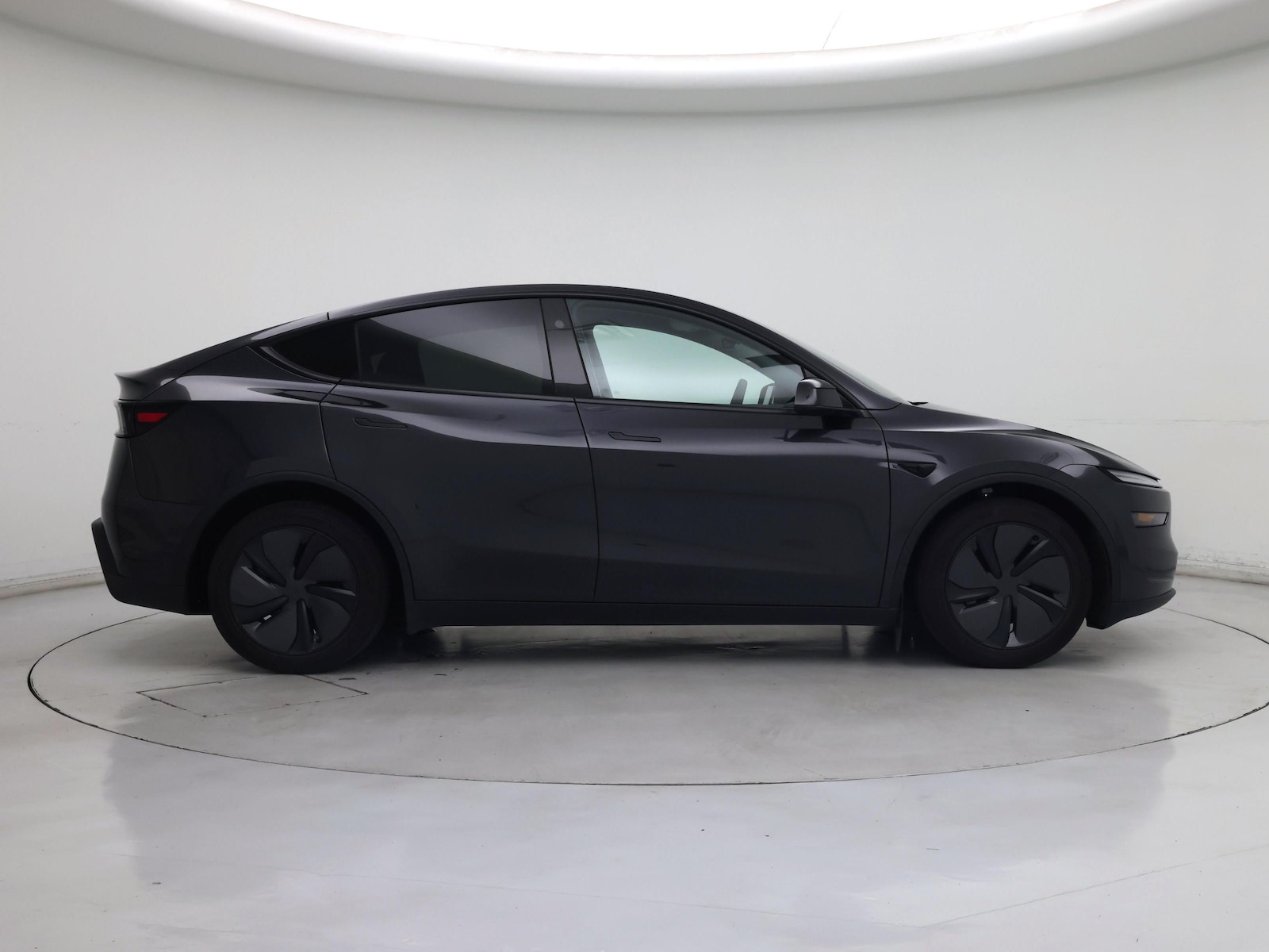 2026 Tesla Model Y Long Range - Photo 8