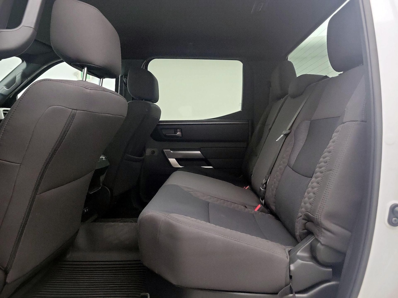2026 Toyota Tundra SR5 - Photo 20