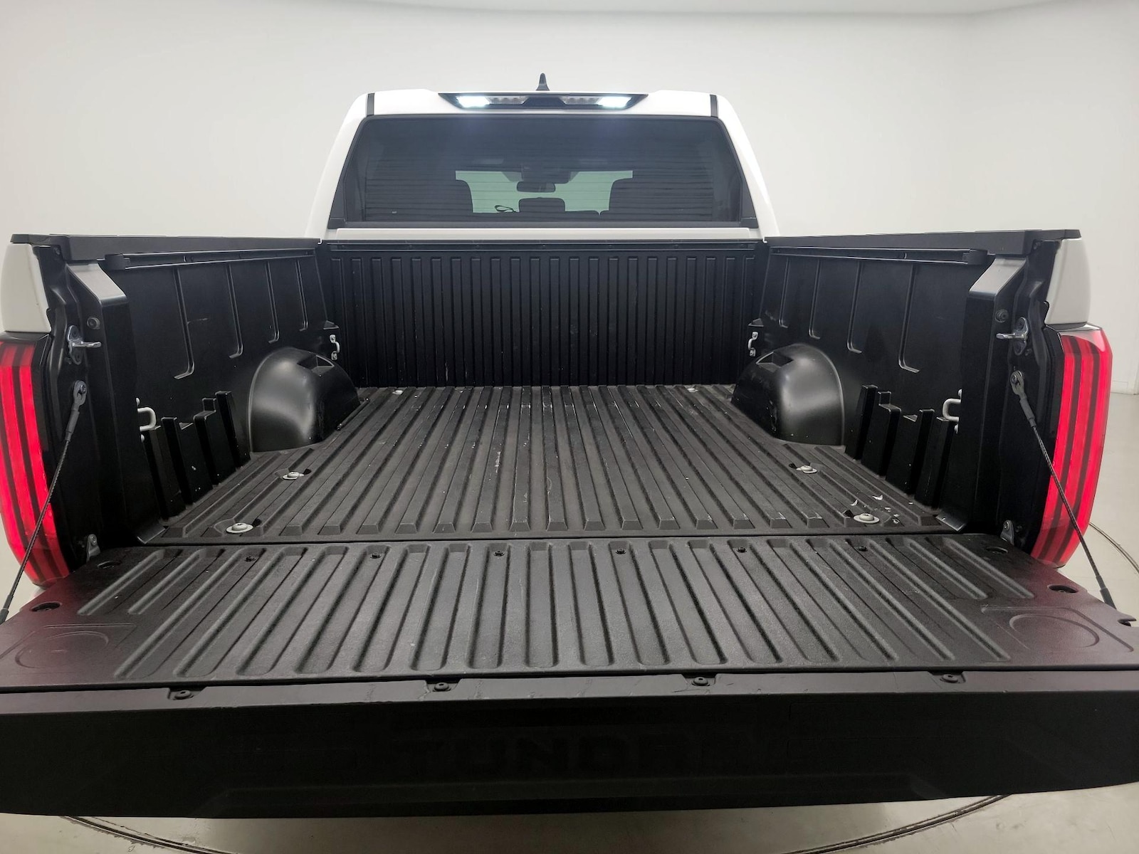 2026 Toyota Tundra SR5 - Photo 21