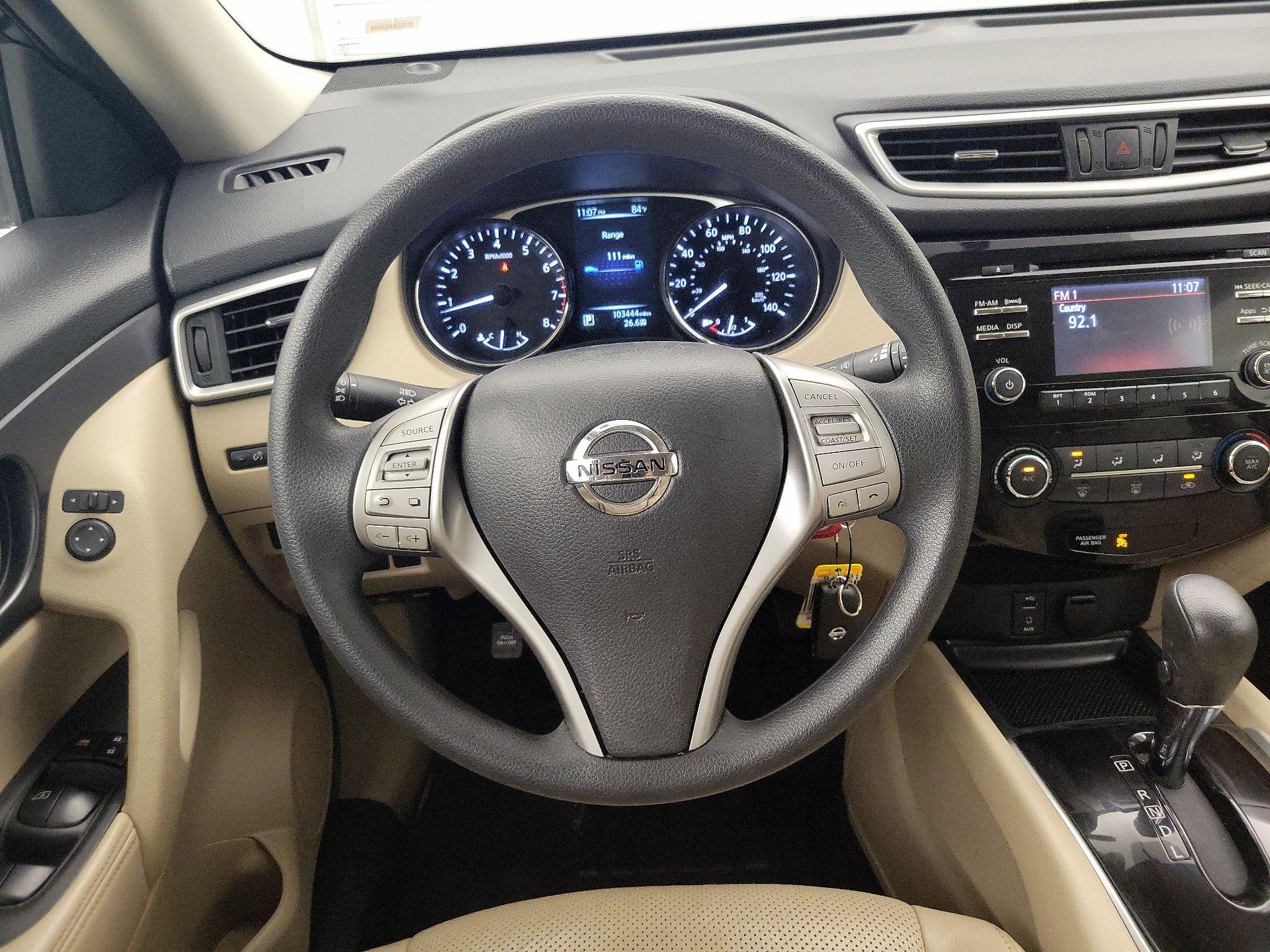 Thumbnail: 2016 Nissan Rogue - 10