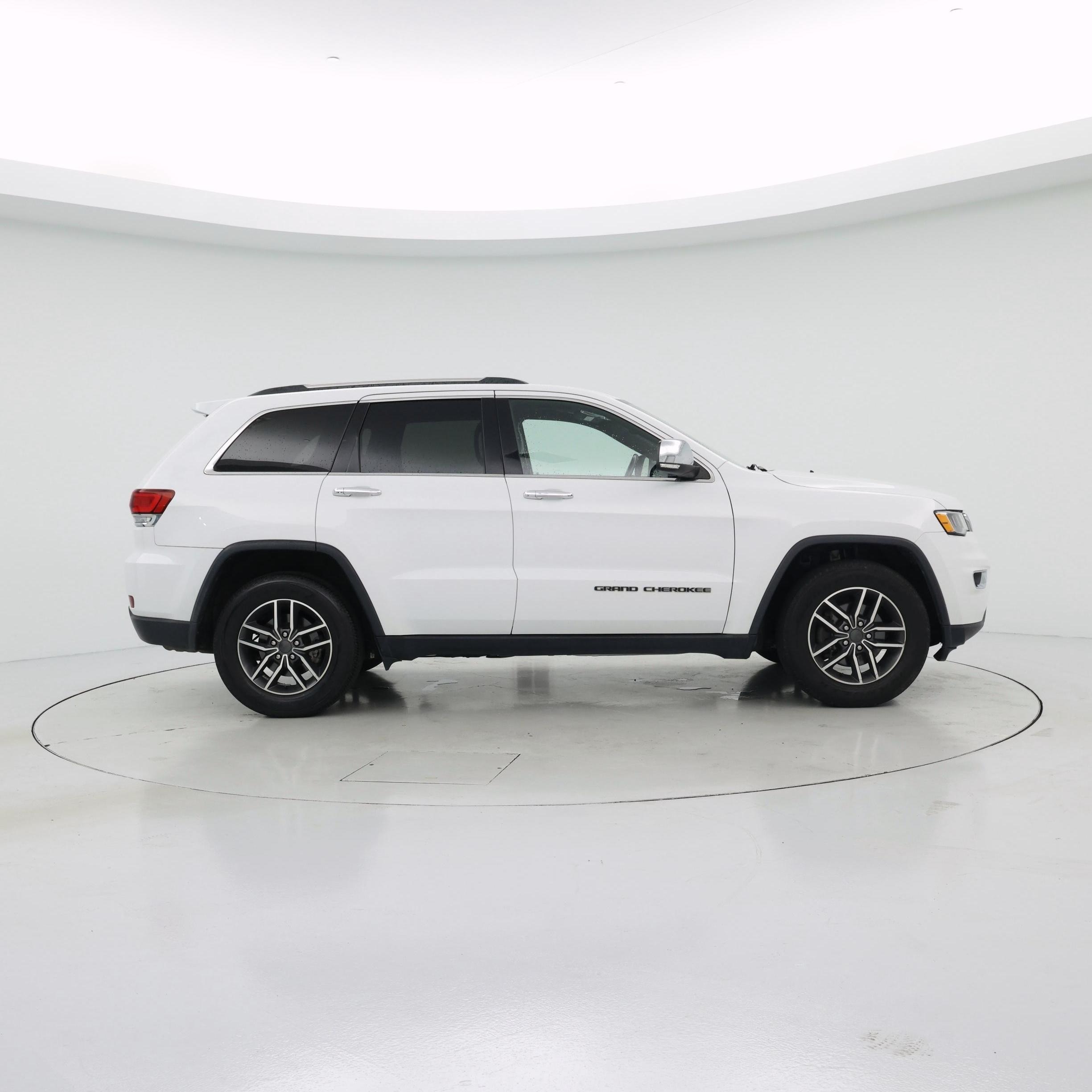 Thumbnail: 2020 Jeep Grand Cherokee - 7