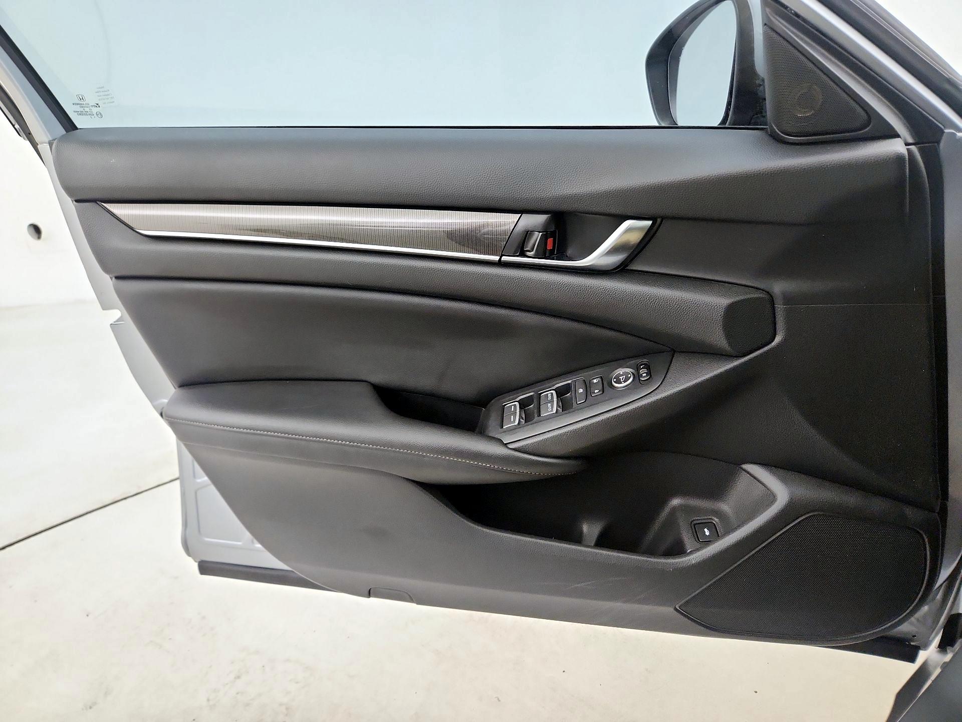 Thumbnail: 2019 Honda Accord - 12