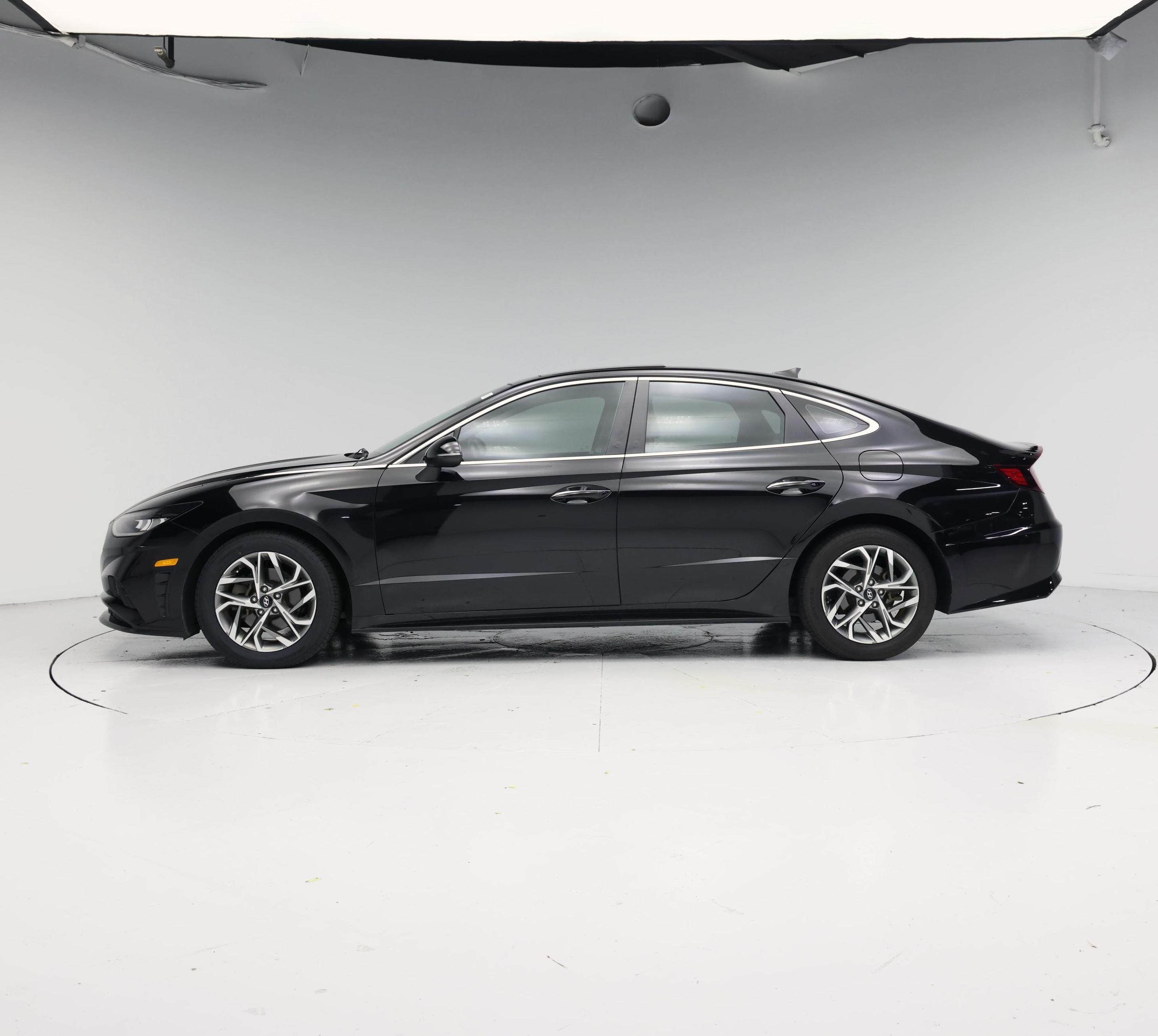 Thumbnail: 2022 Hyundai Sonata - 3