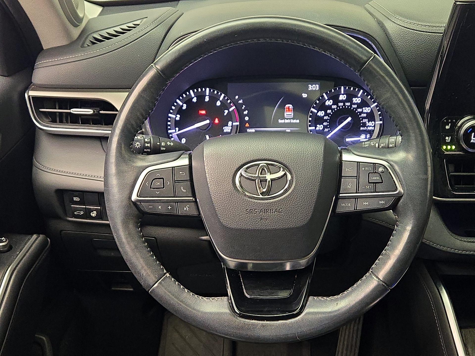 Thumbnail: 2020 Toyota Highlander - 10