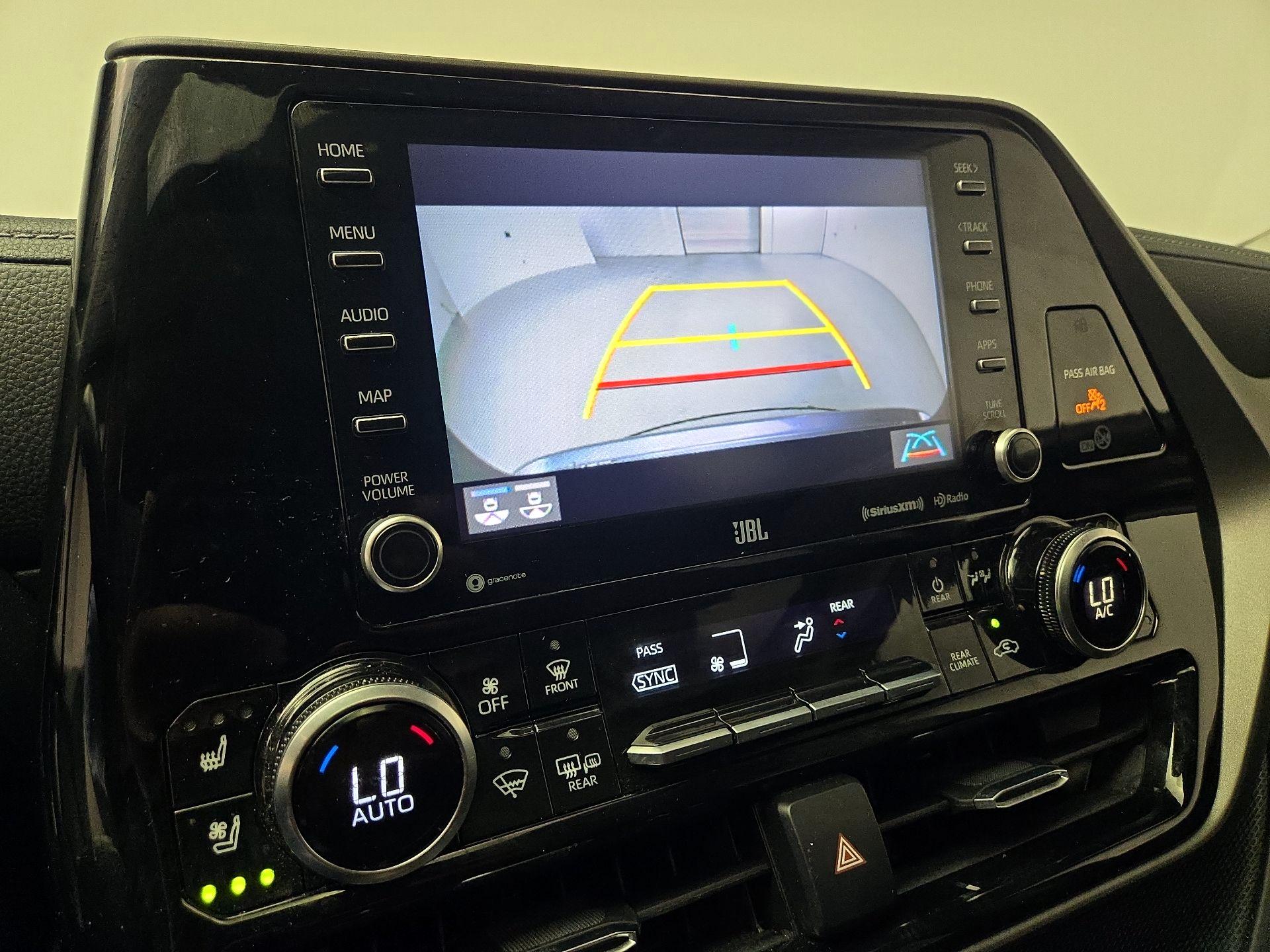 Thumbnail: 2020 Toyota Highlander - 15