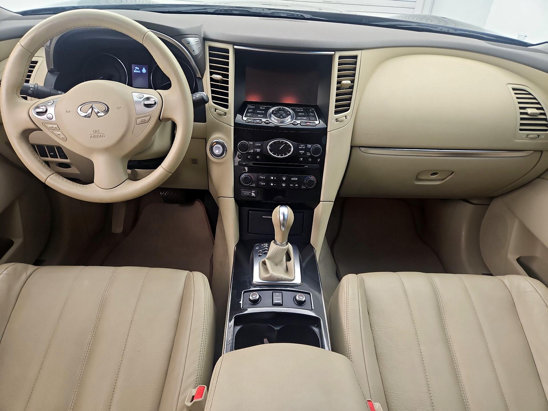 Thumbnail: 2015 INFINITI QX70 - 9