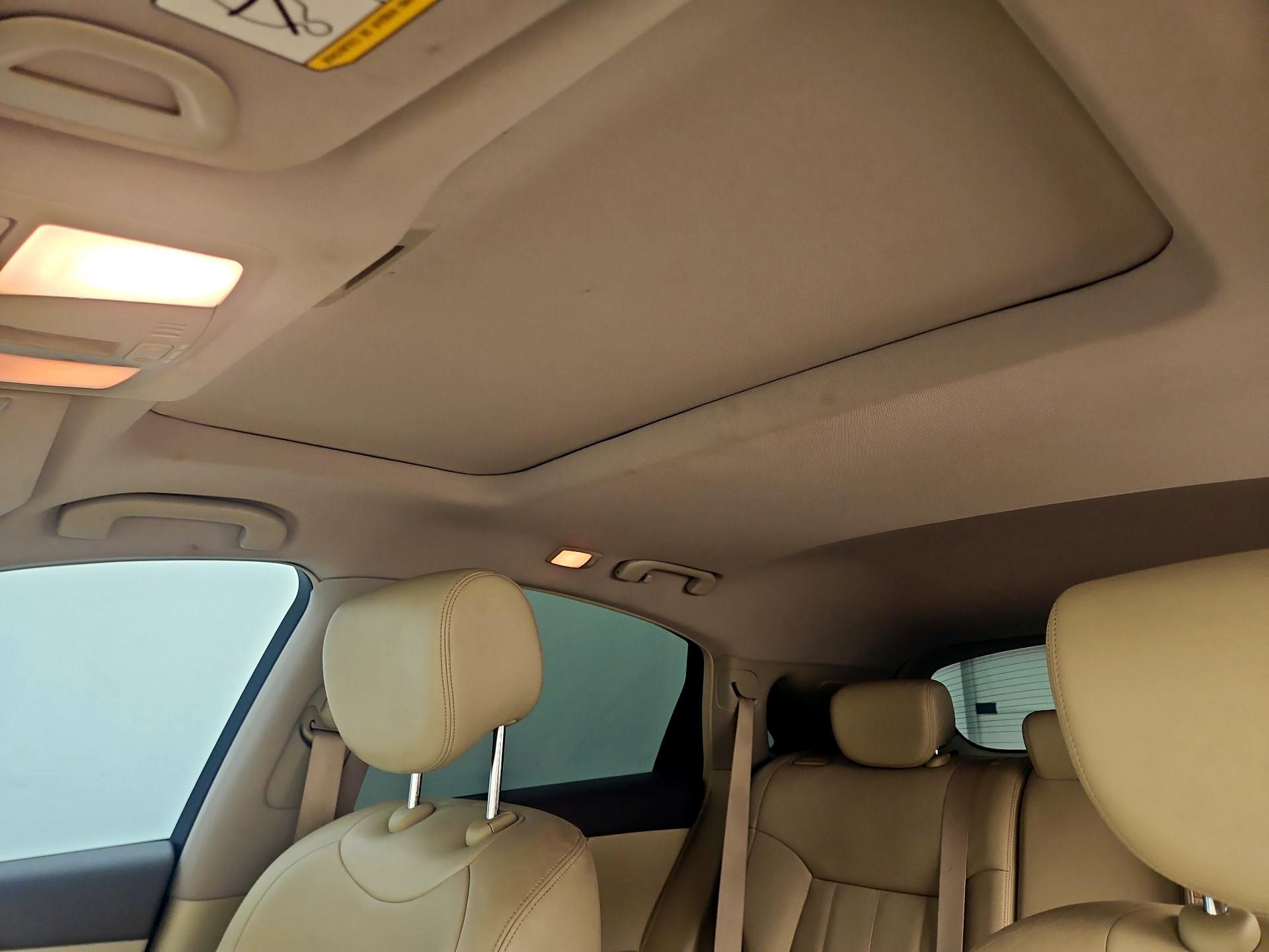 Thumbnail: 2015 INFINITI QX70 - 20