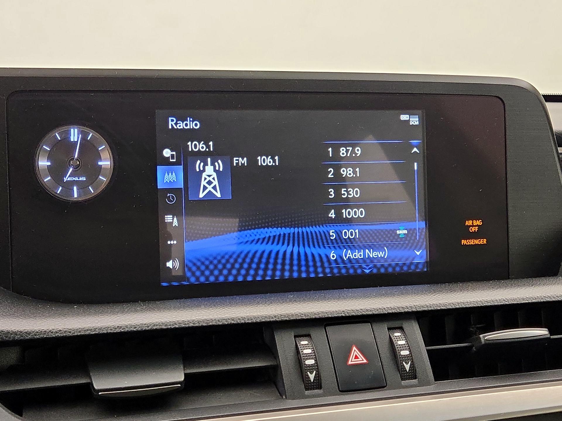 Thumbnail: 2020 Lexus ES - 15