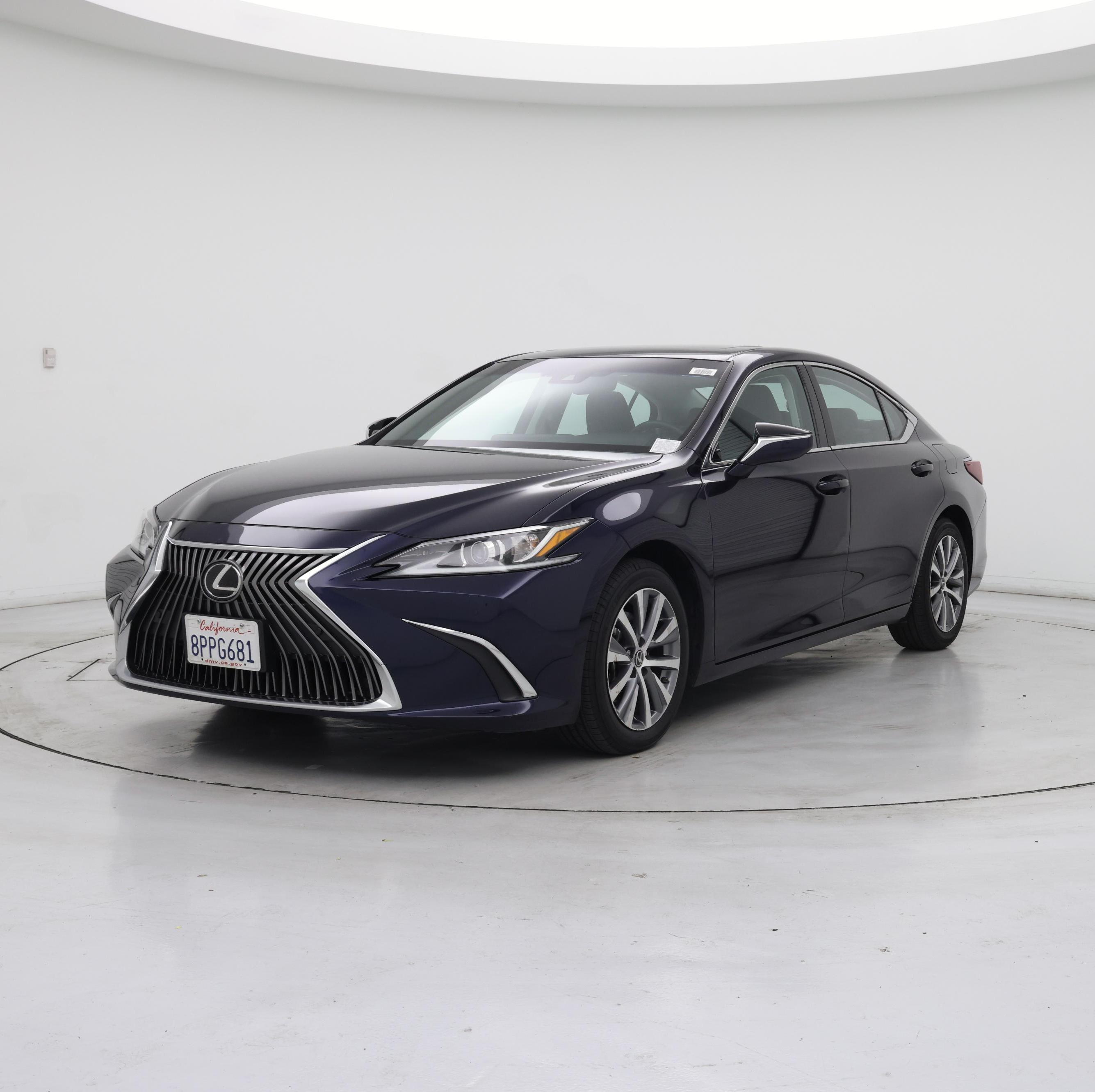 Thumbnail: 2020 Lexus ES - 4