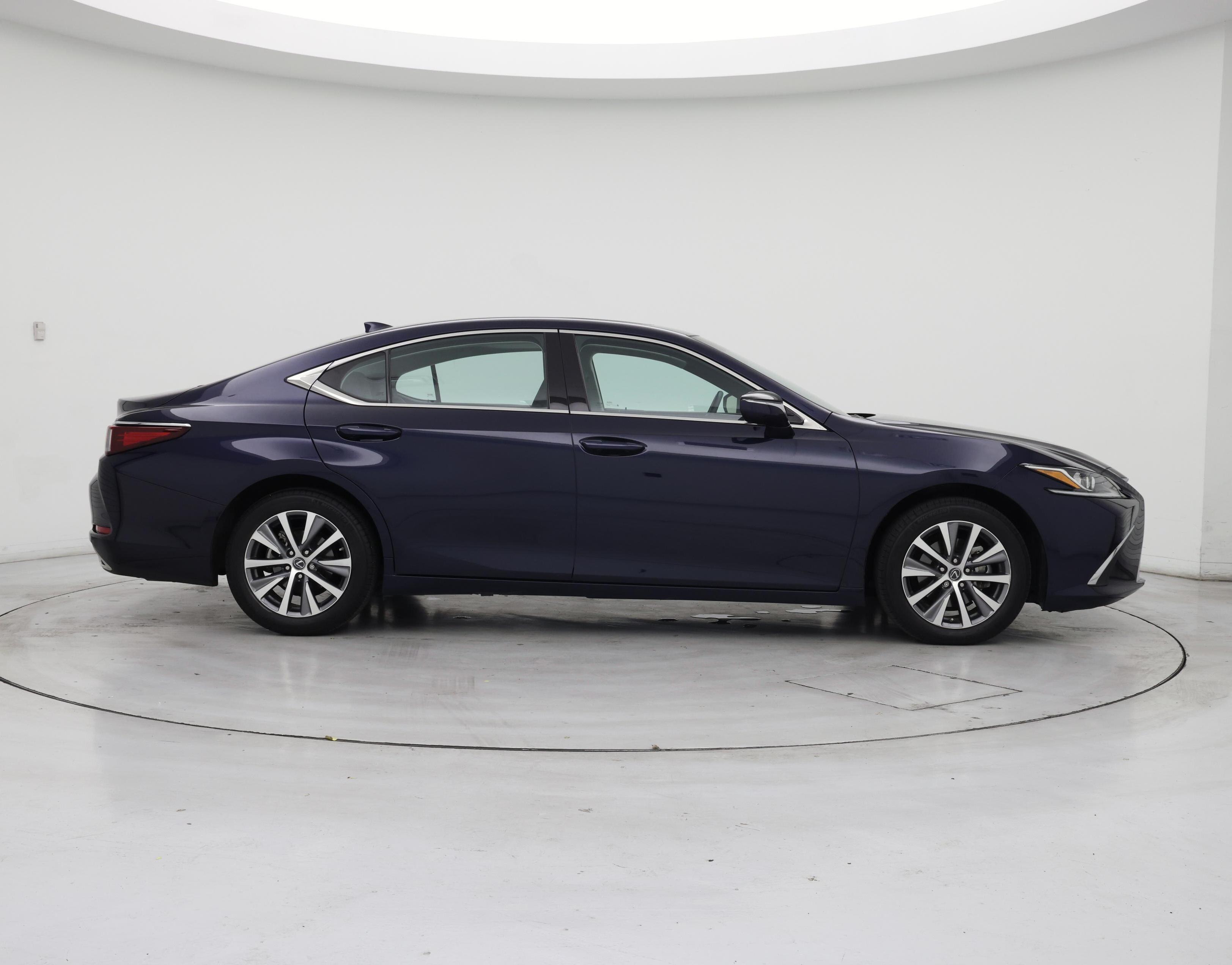 Thumbnail: 2020 Lexus ES - 7