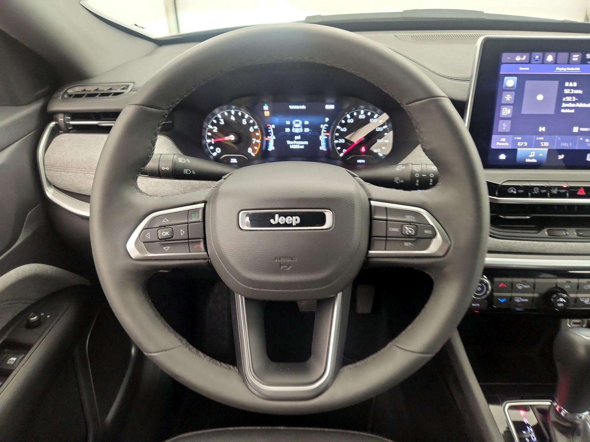 Thumbnail: 2023 Jeep Compass - 10