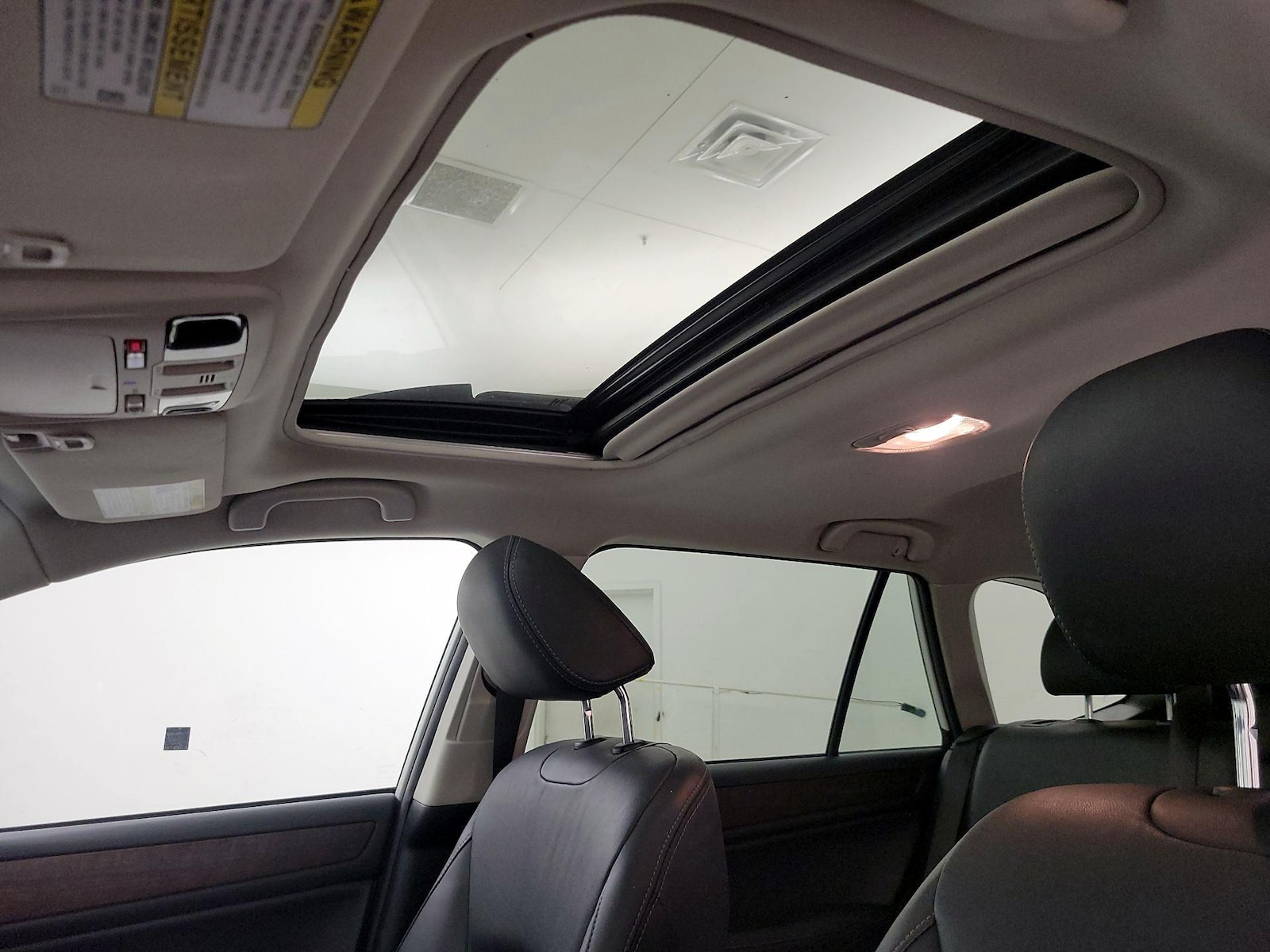 Sunroof(s) & Overhead Airbags