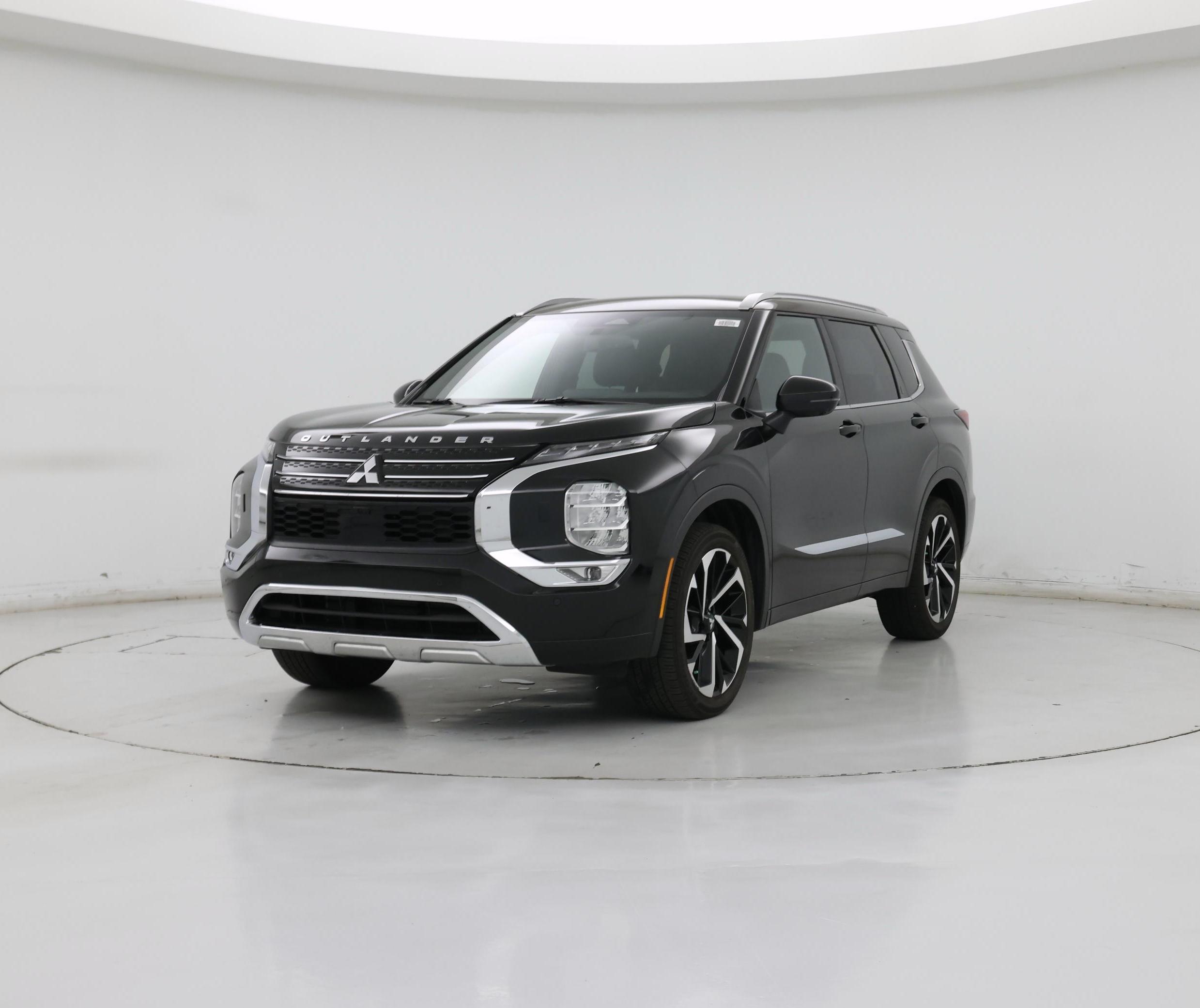 Thumbnail: 2023 Mitsubishi Outlander - 4