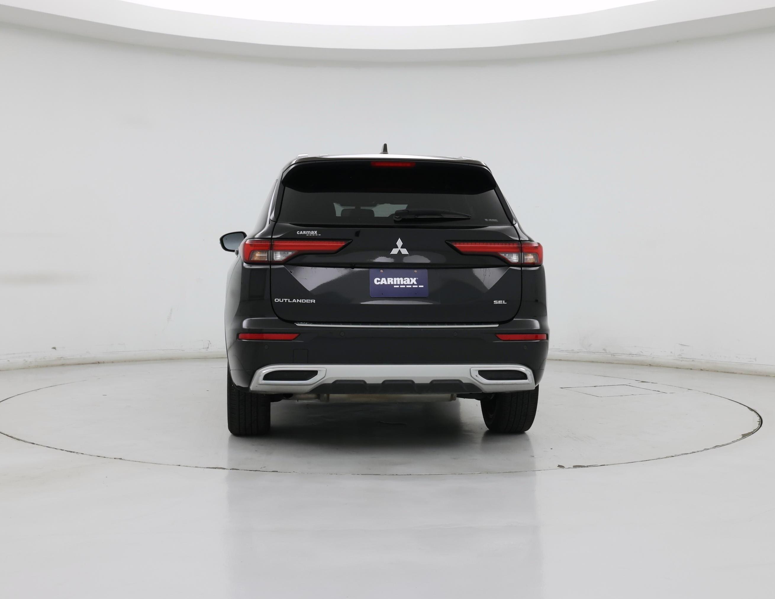 Thumbnail: 2023 Mitsubishi Outlander - 6