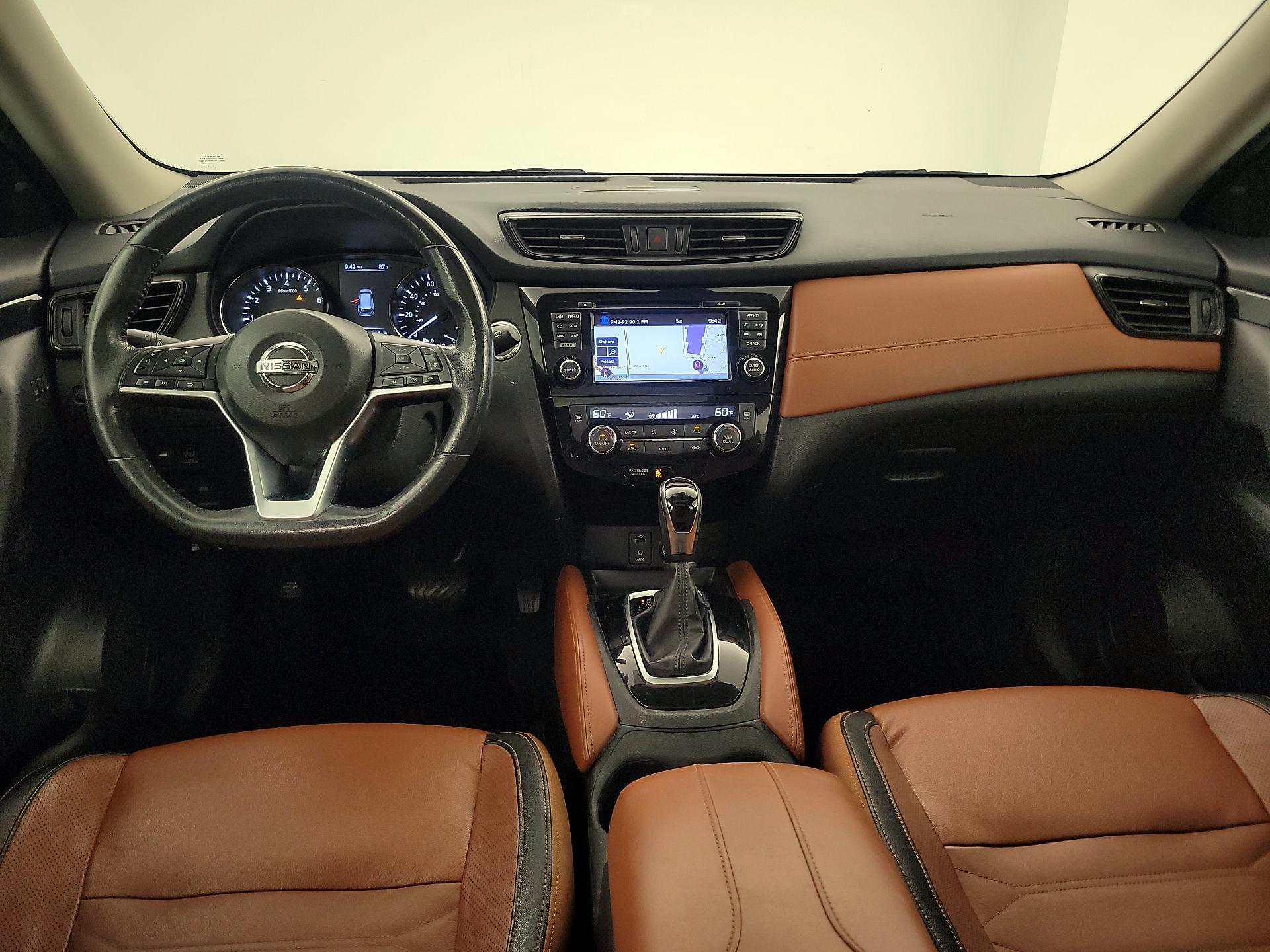 Thumbnail: 2017 Nissan Rogue - 9
