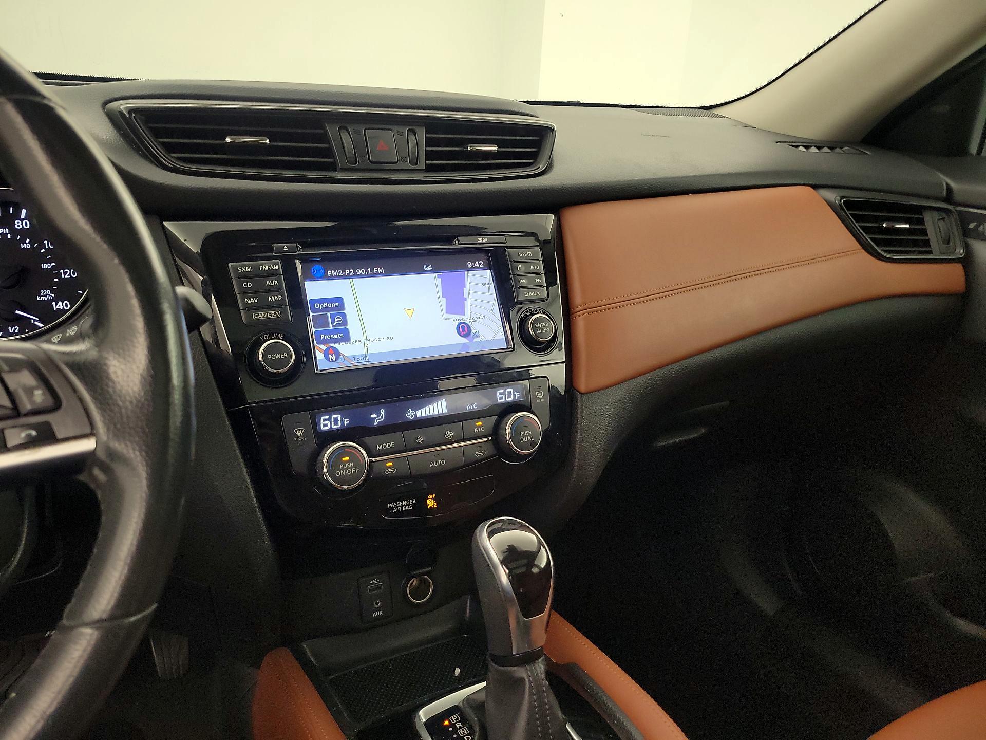 Thumbnail: 2017 Nissan Rogue - 14