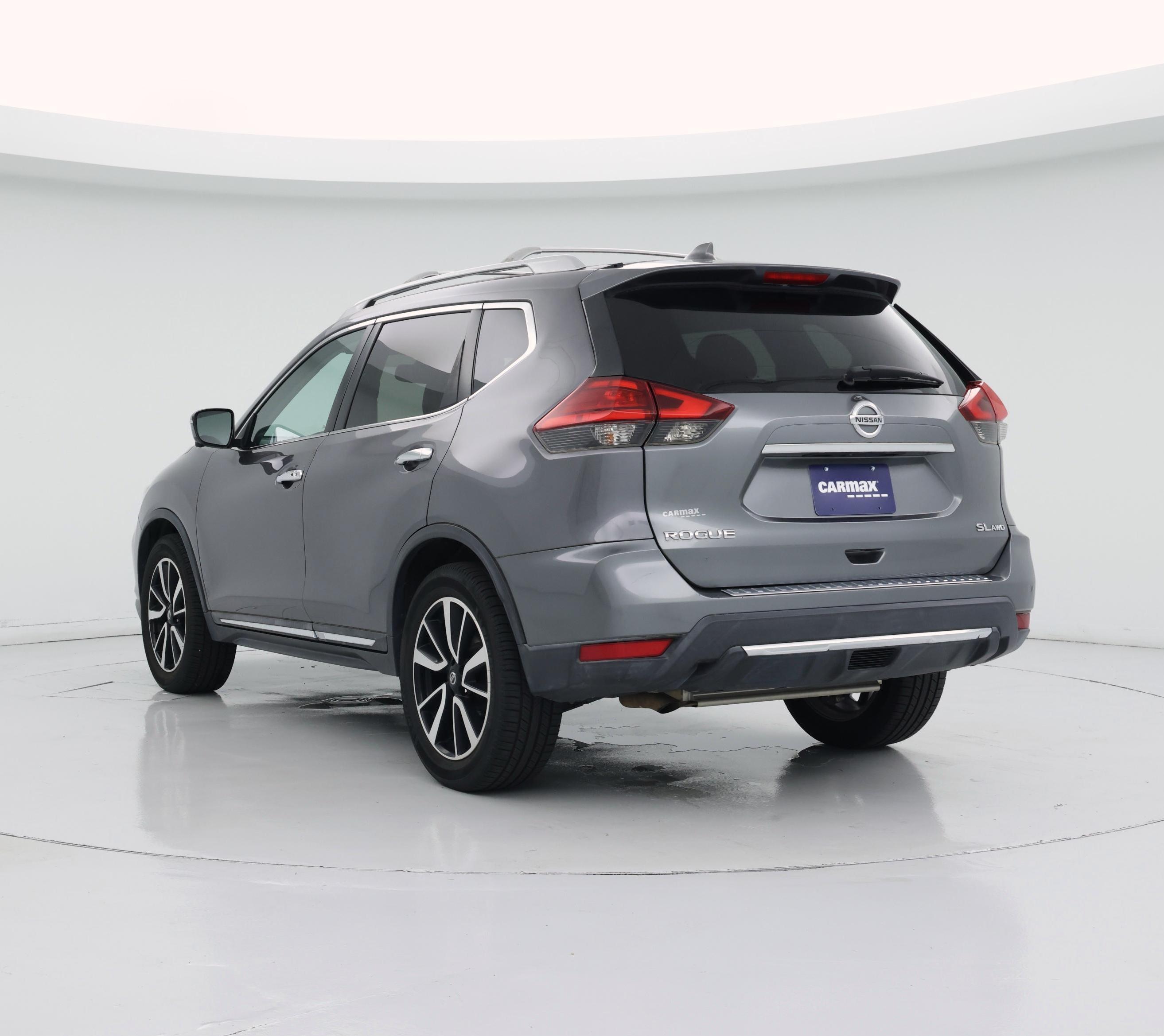 Thumbnail: 2017 Nissan Rogue - 2