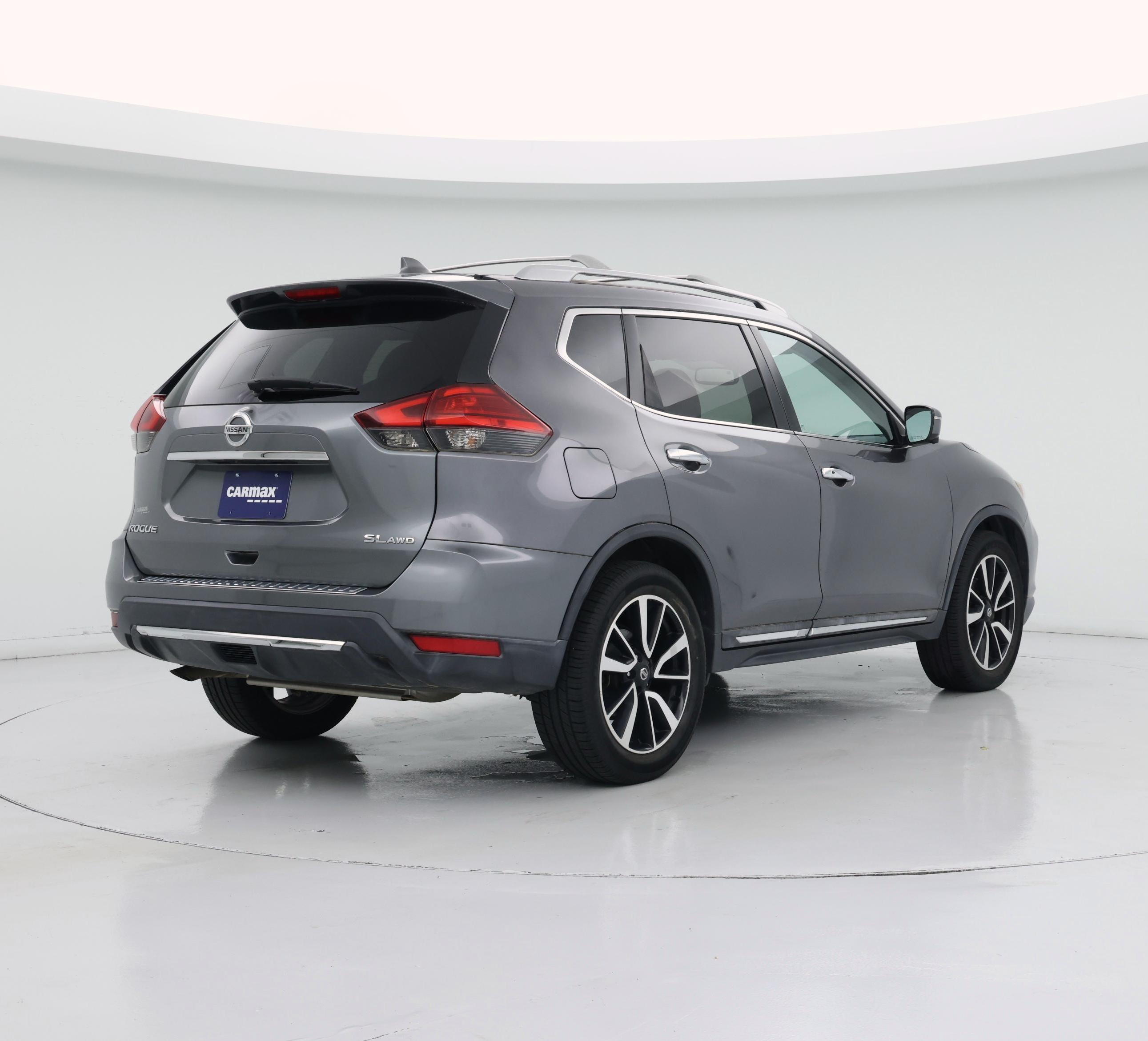 Thumbnail: 2017 Nissan Rogue - 8