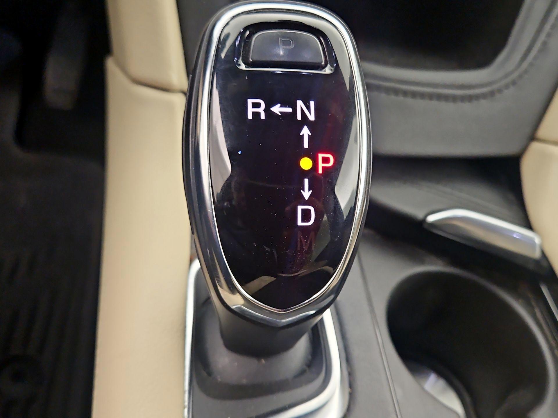 Thumbnail: 2017 Cadillac XT5 - 18