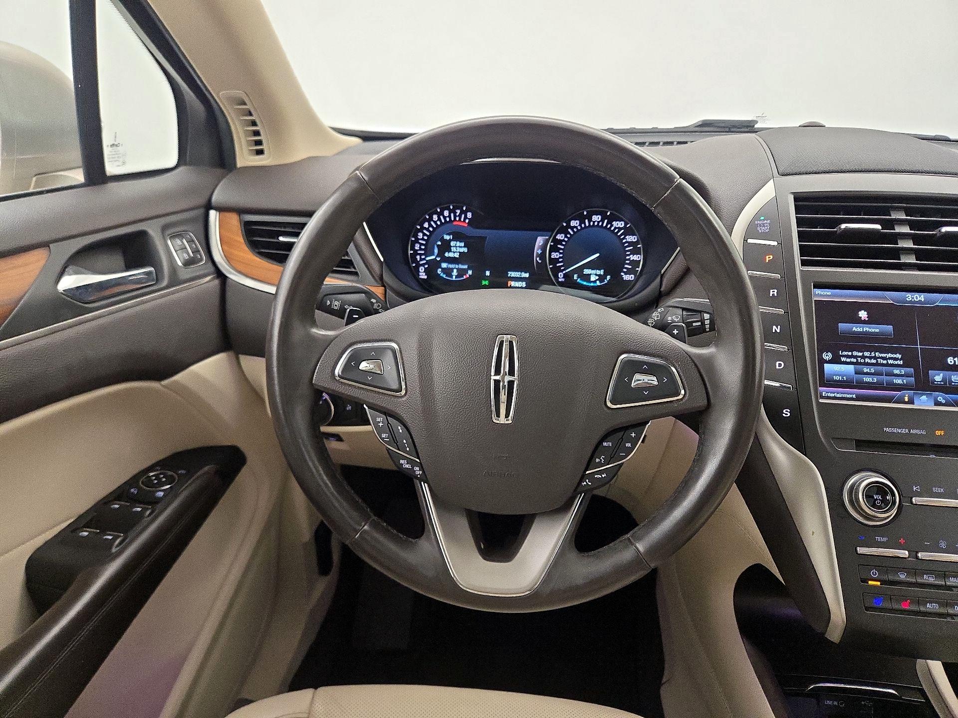 Thumbnail: 2015 Lincoln MKC - 10