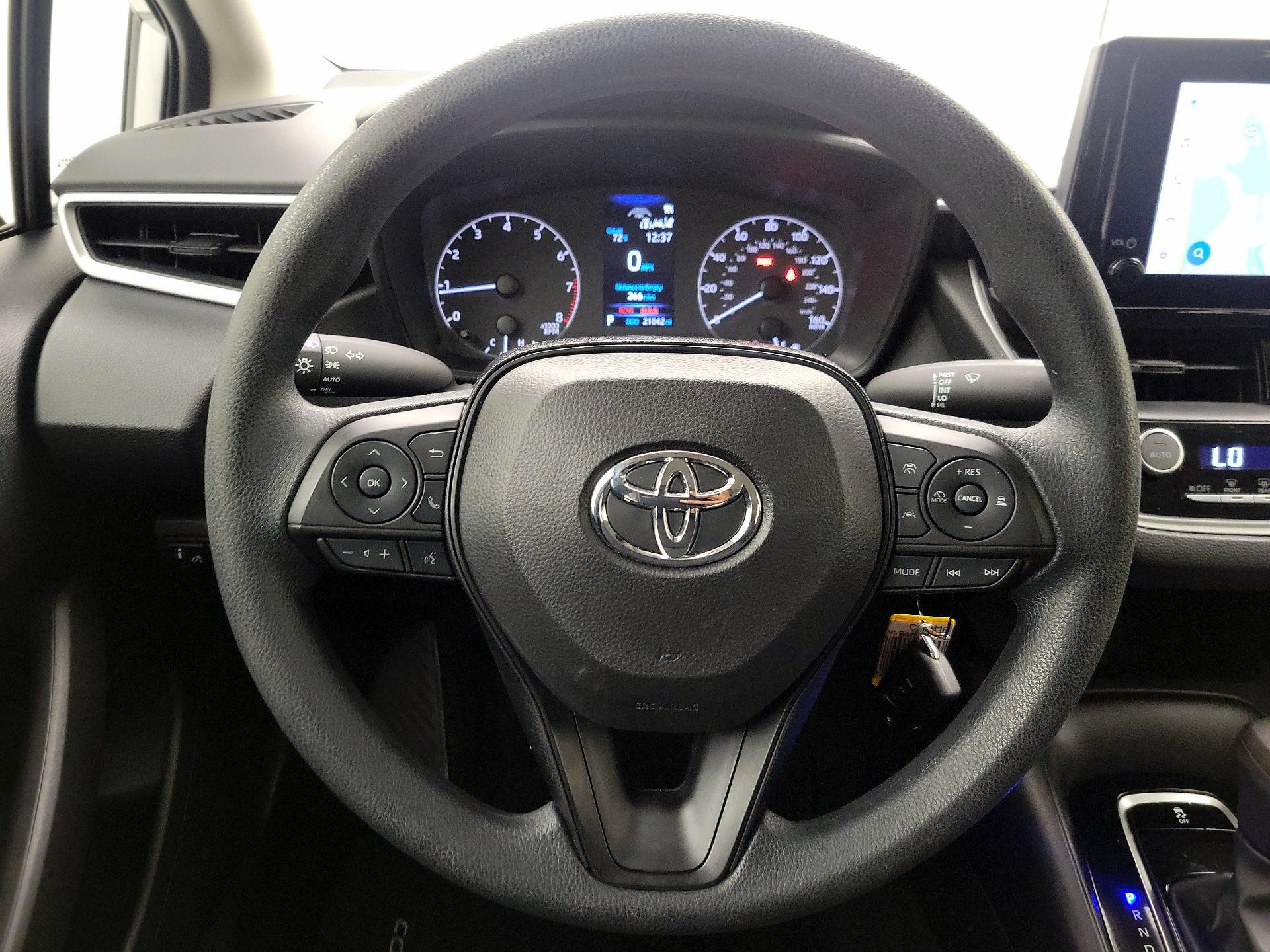 Thumbnail: 2023 Toyota Corolla - 10