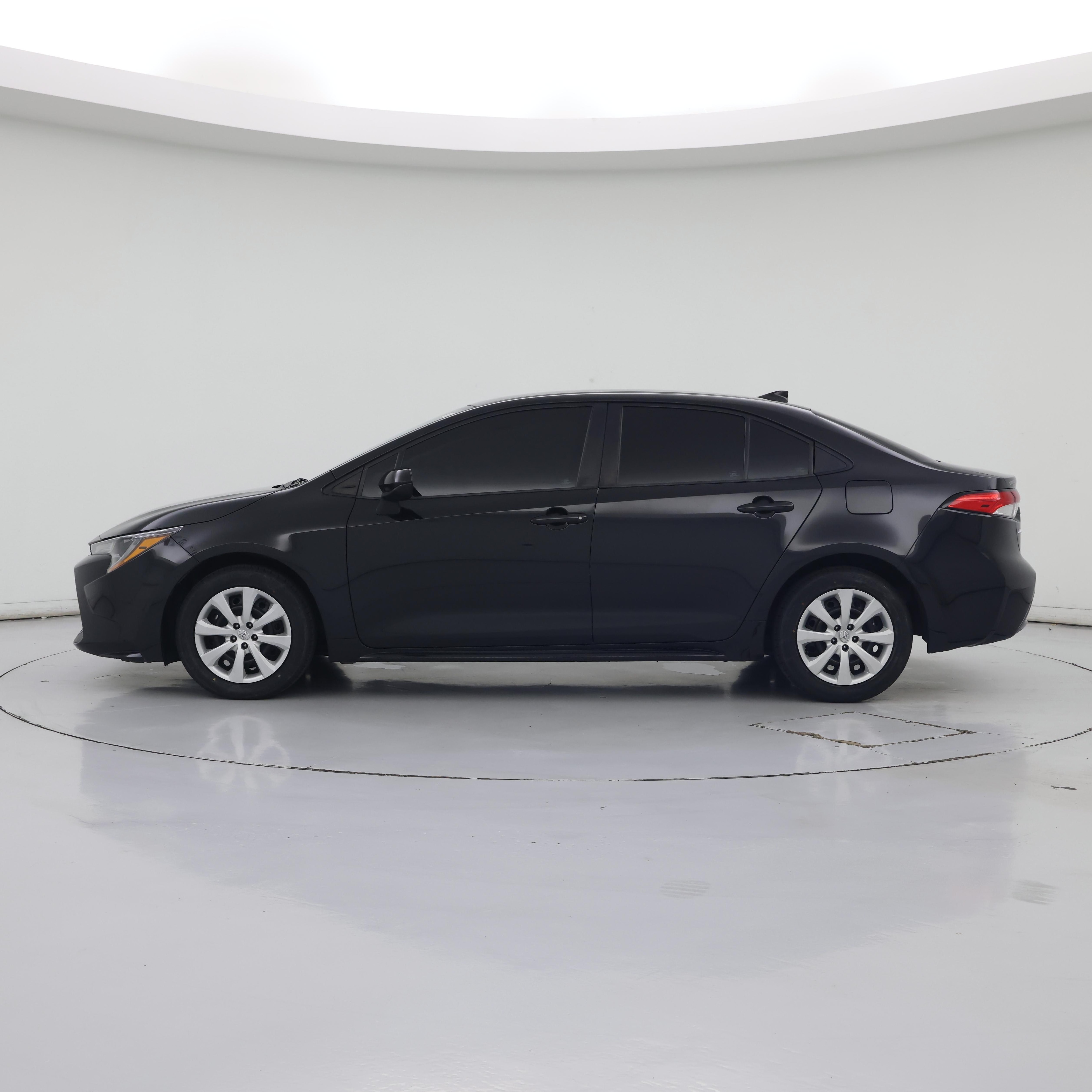 Thumbnail: 2022 Toyota Corolla - 3