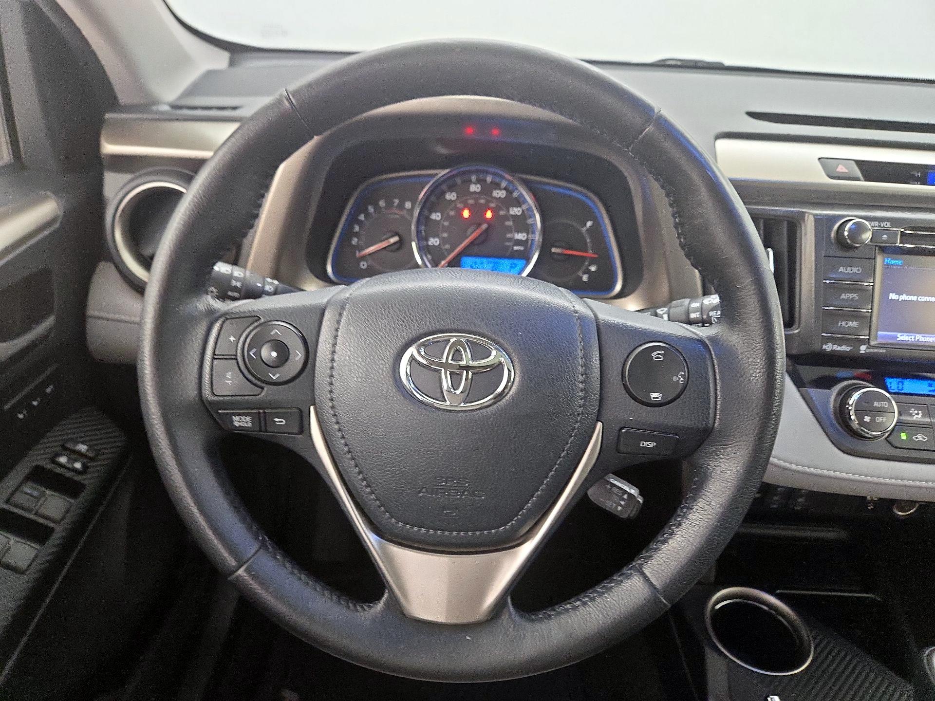 Thumbnail: 2015 Toyota RAV4 - 10
