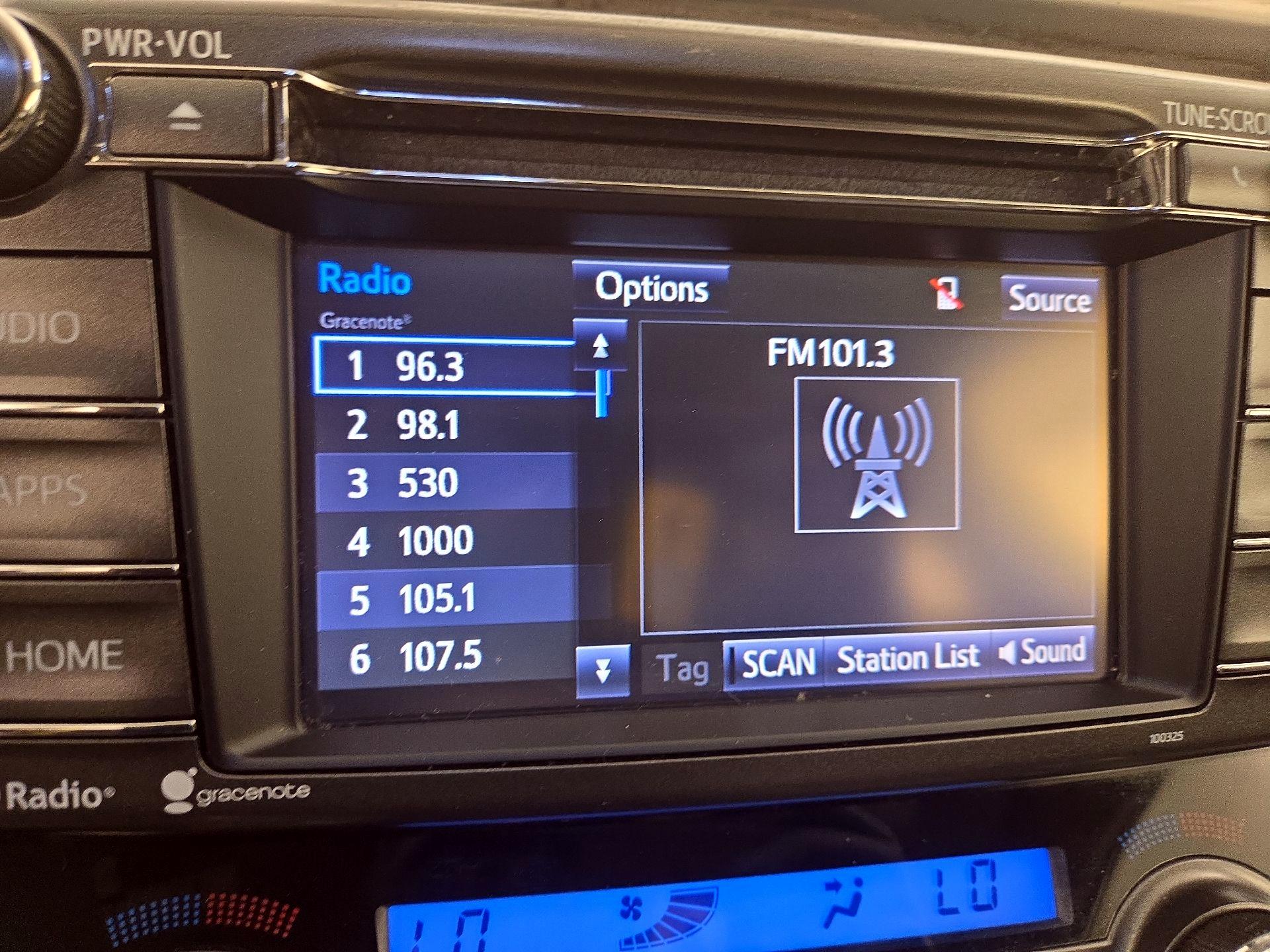 Thumbnail: 2015 Toyota RAV4 - 15
