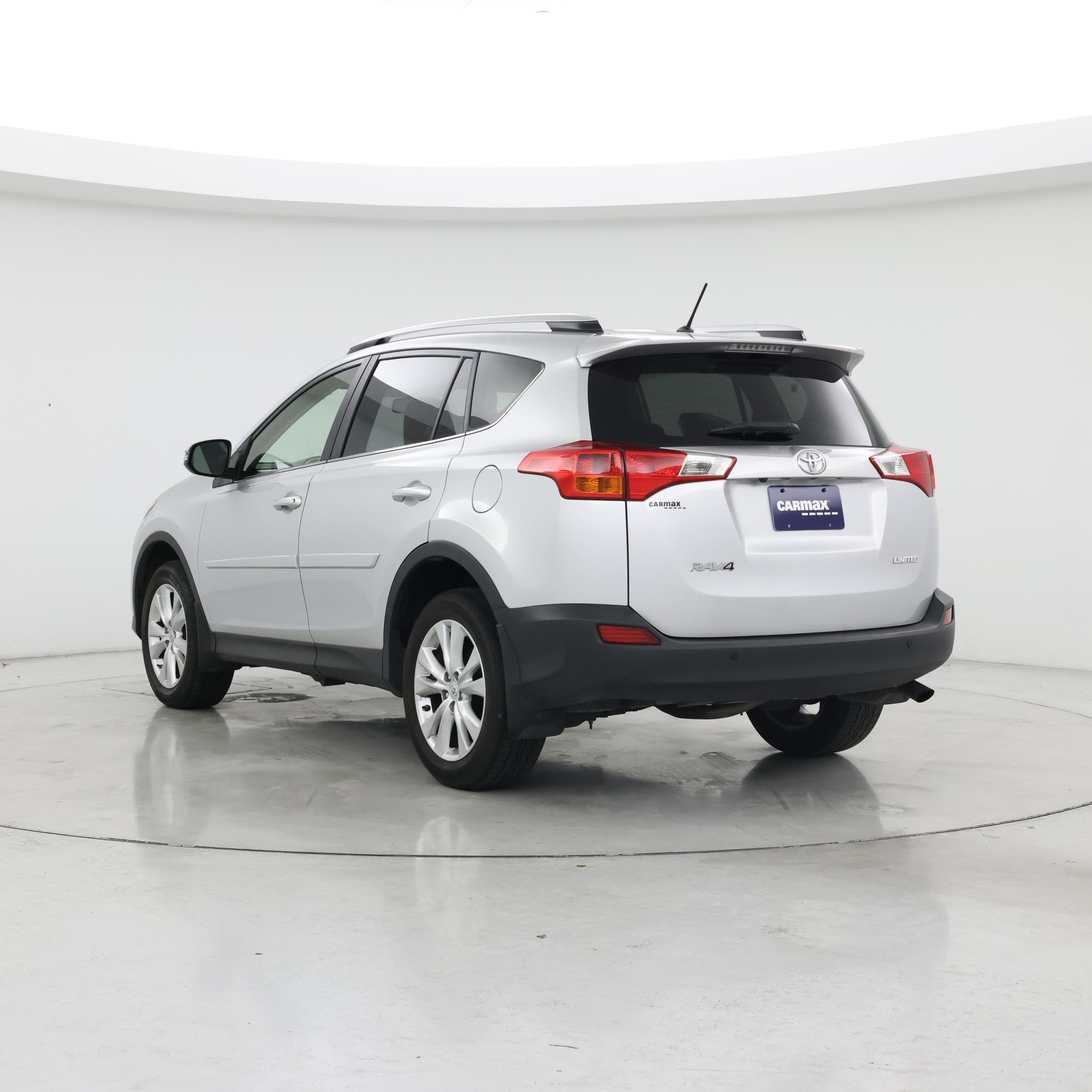 Thumbnail: 2015 Toyota RAV4 - 2