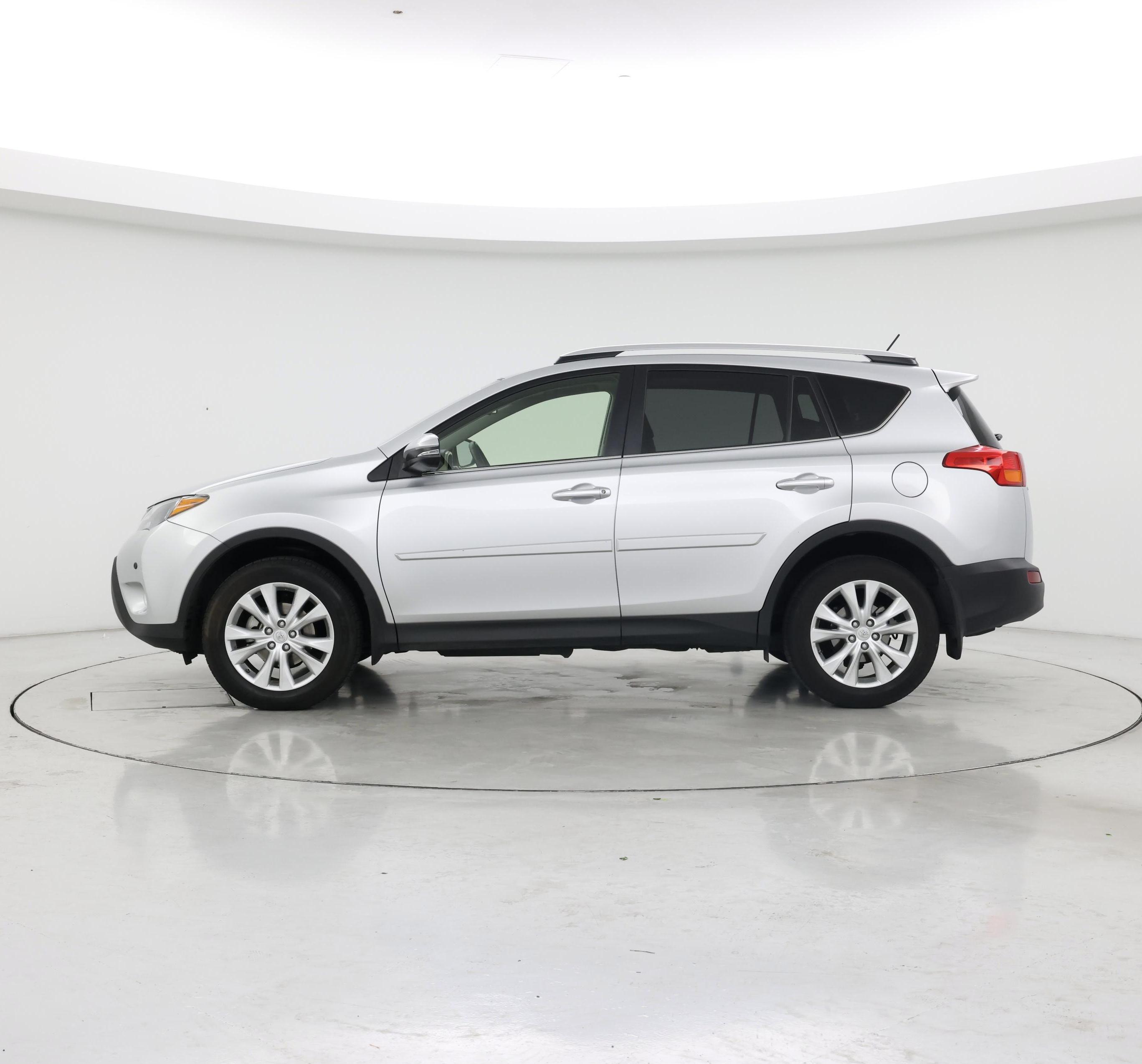 Thumbnail: 2015 Toyota RAV4 - 3
