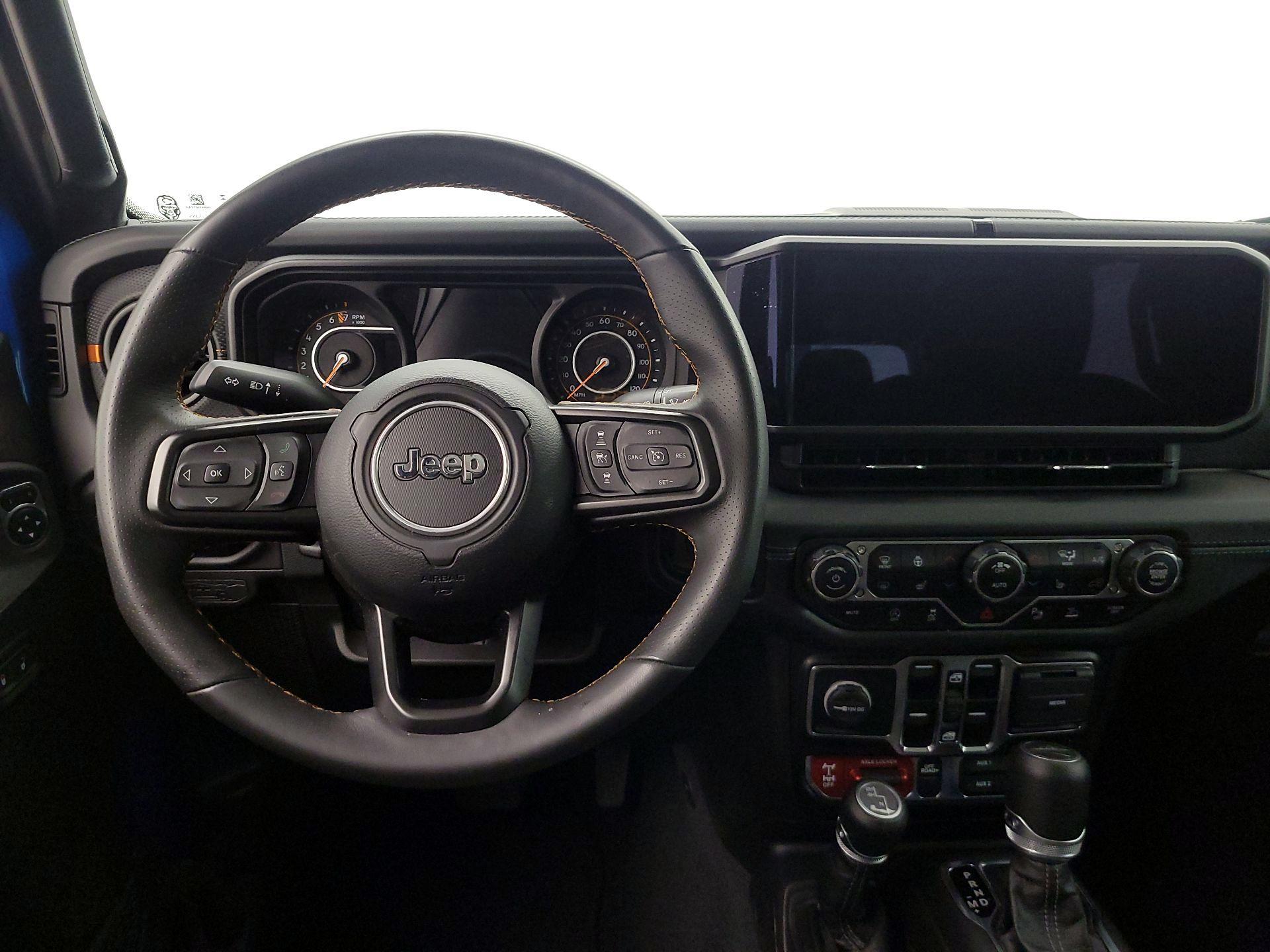 Thumbnail: 2024 Jeep Gladiator - 10
