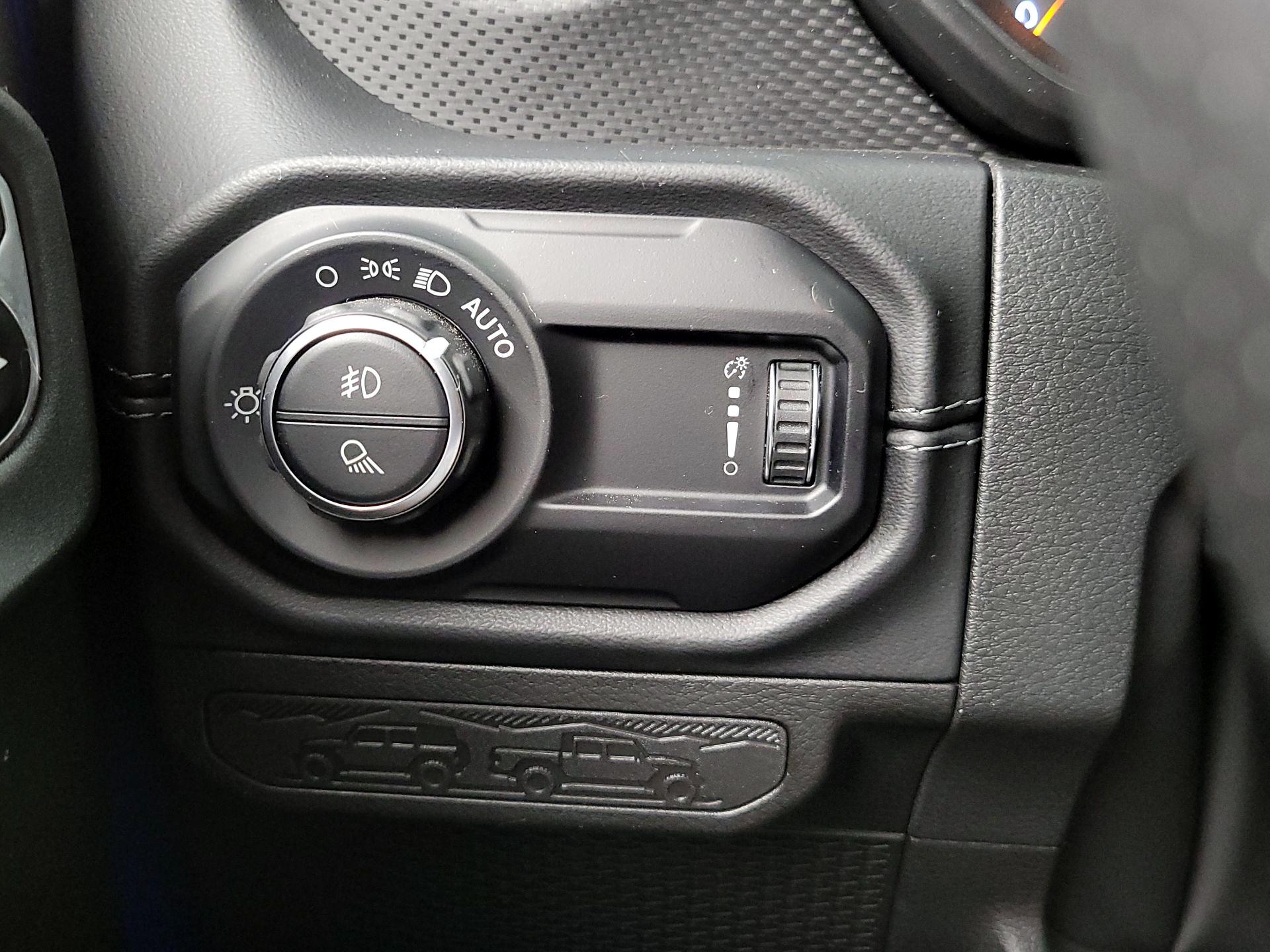 Thumbnail: 2024 Jeep Gladiator - 13